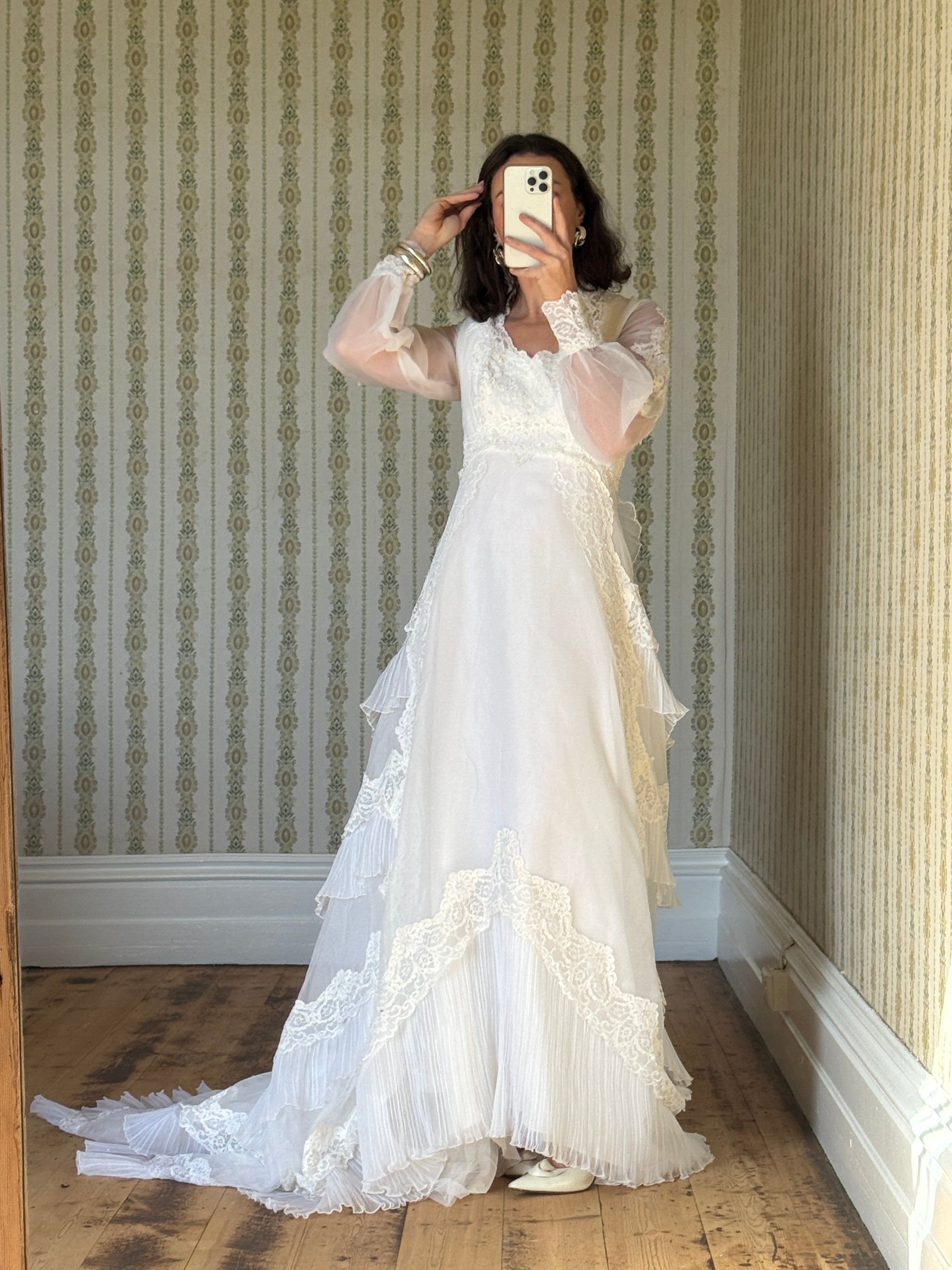 Vintage 60s Lace Wedding Dress With Pleated Ruffle Train