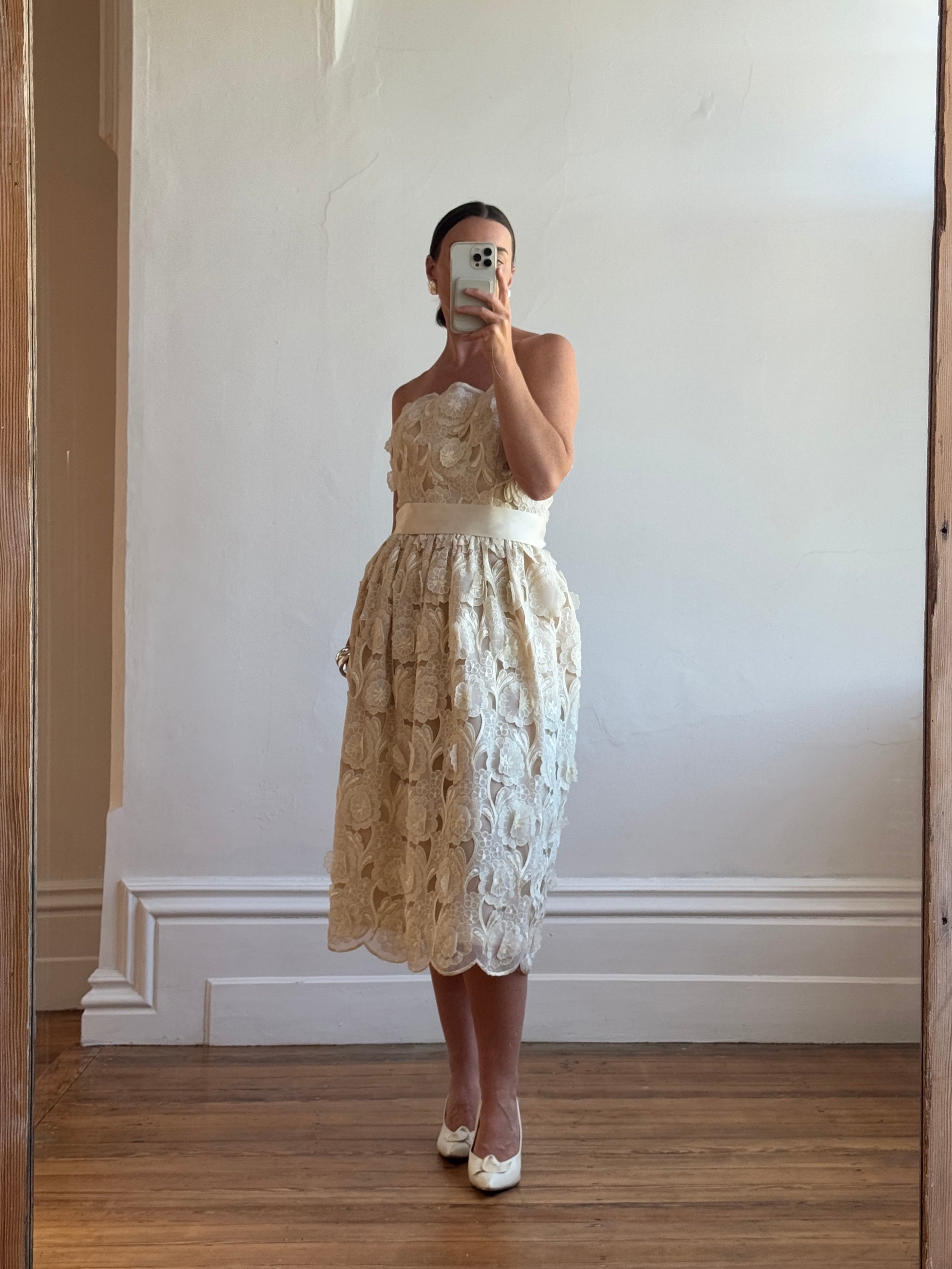Vintage 70s Victor Costa 3D Lace Column Dress Creme