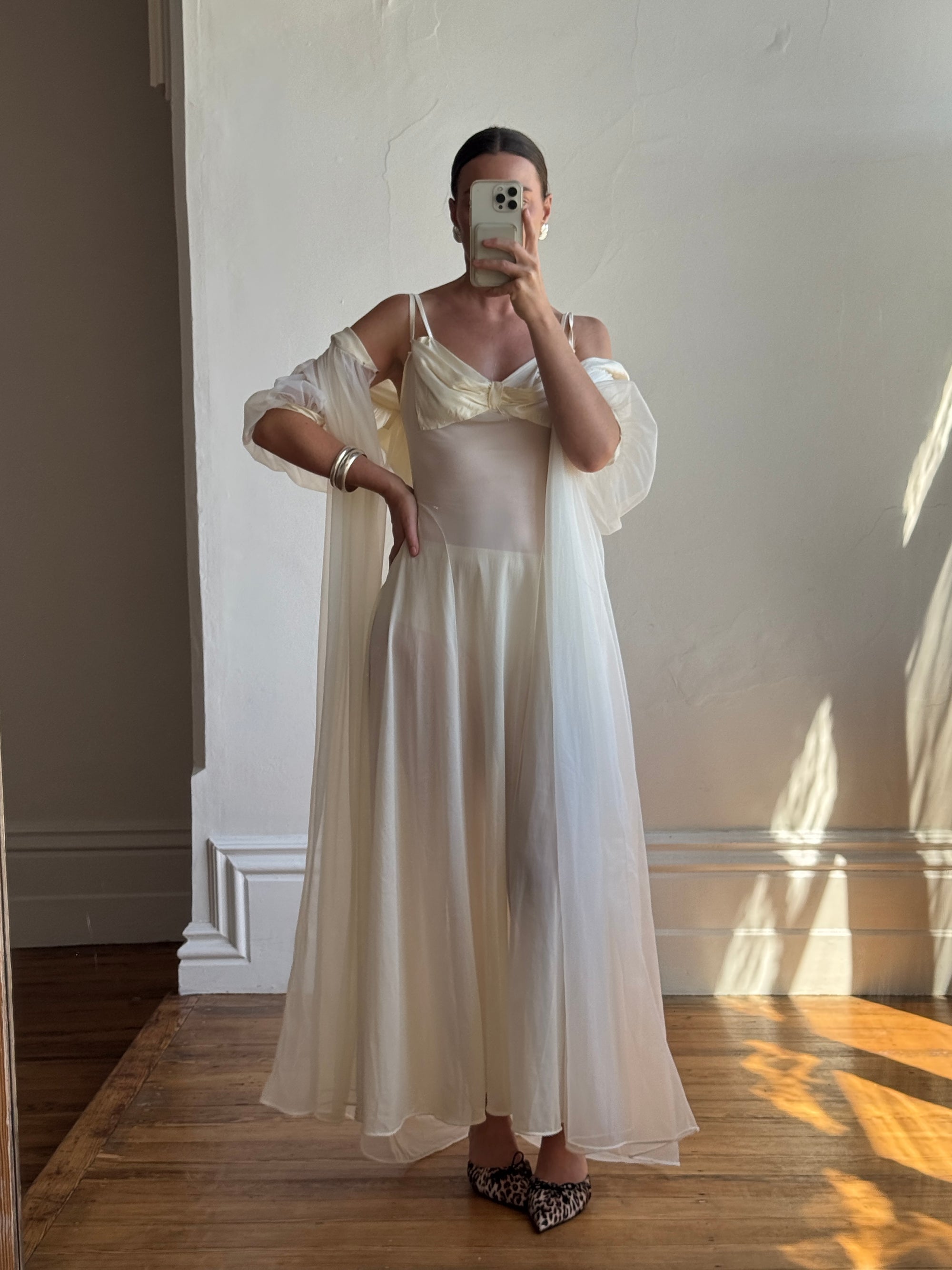 Vintage 50s Chiffon Bow Peignoir Slip Set Creme