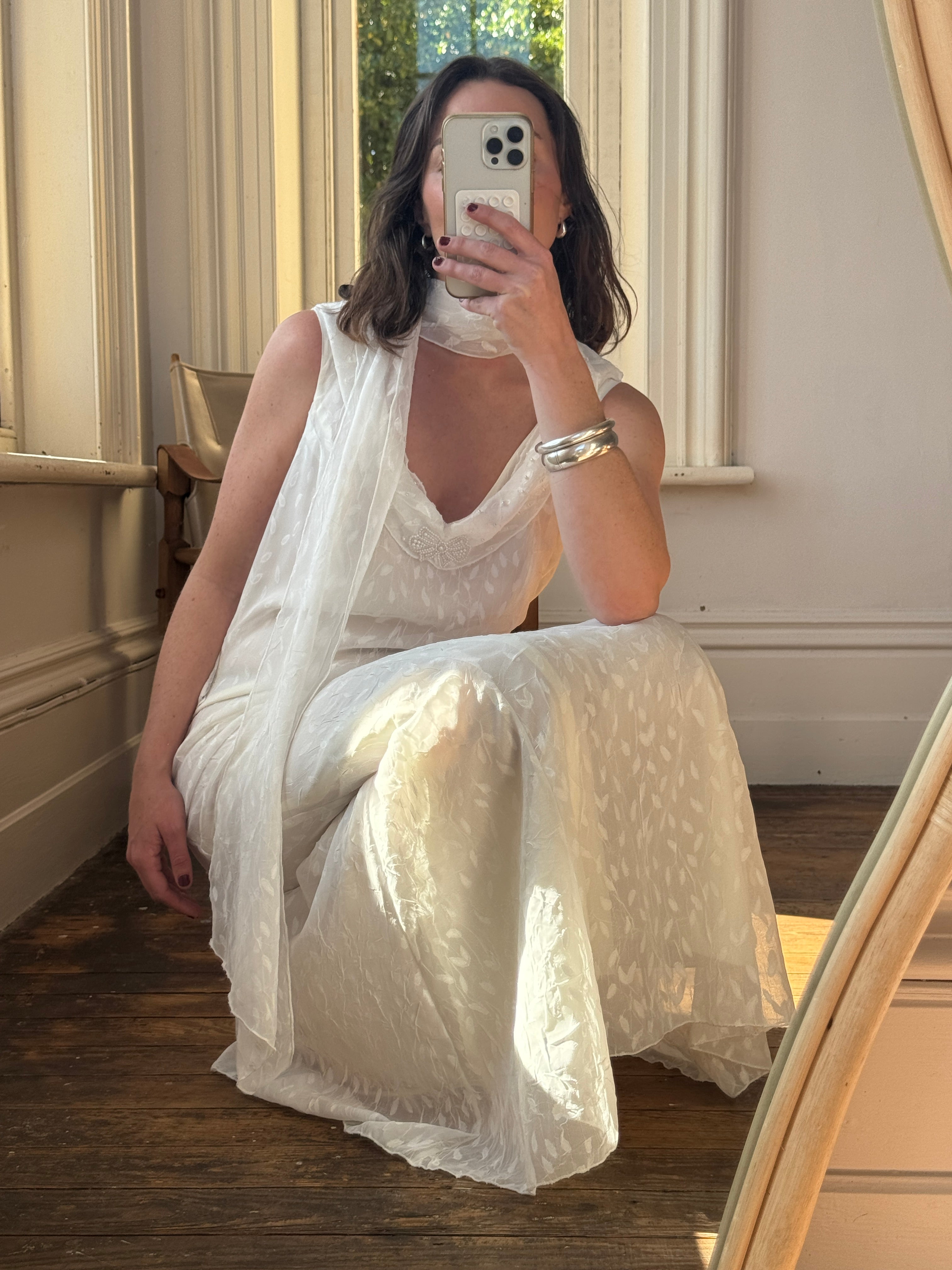 Vintage V Neck Sheer Vine Wedding Dress