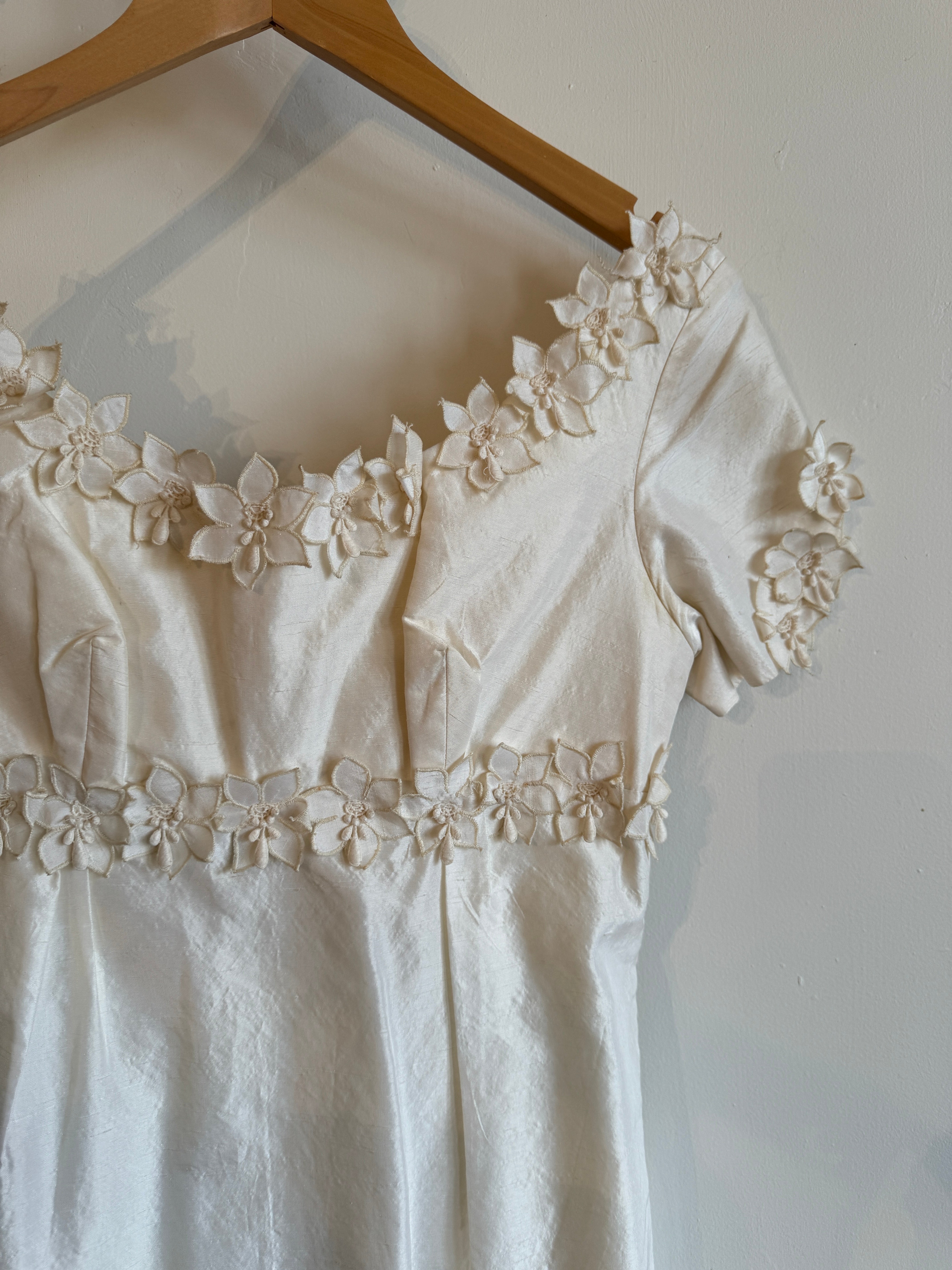 Vintage Pure Raw Silk Empire Bridal Dress With Floral Applique