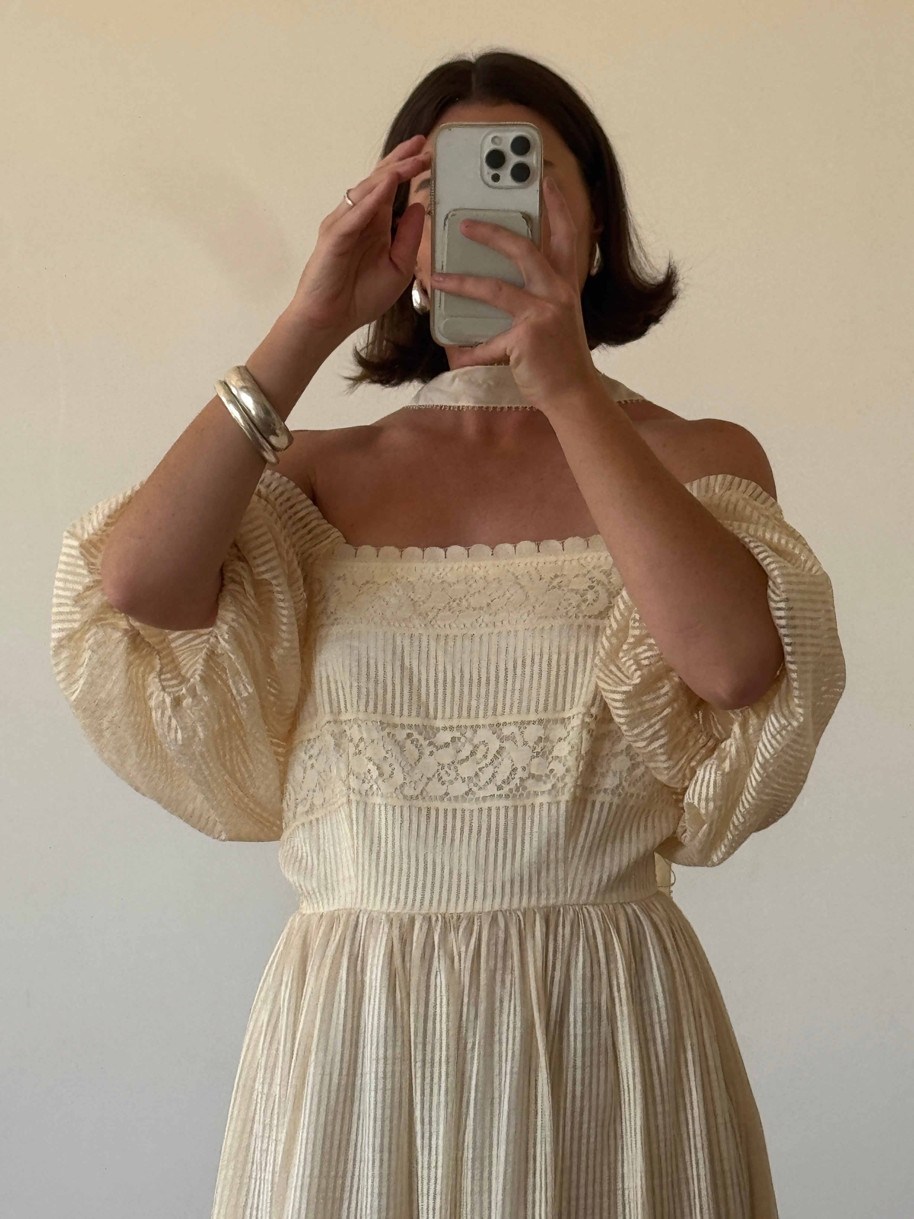 Vintage 70s Prairie Lace Wedding Dress Creme