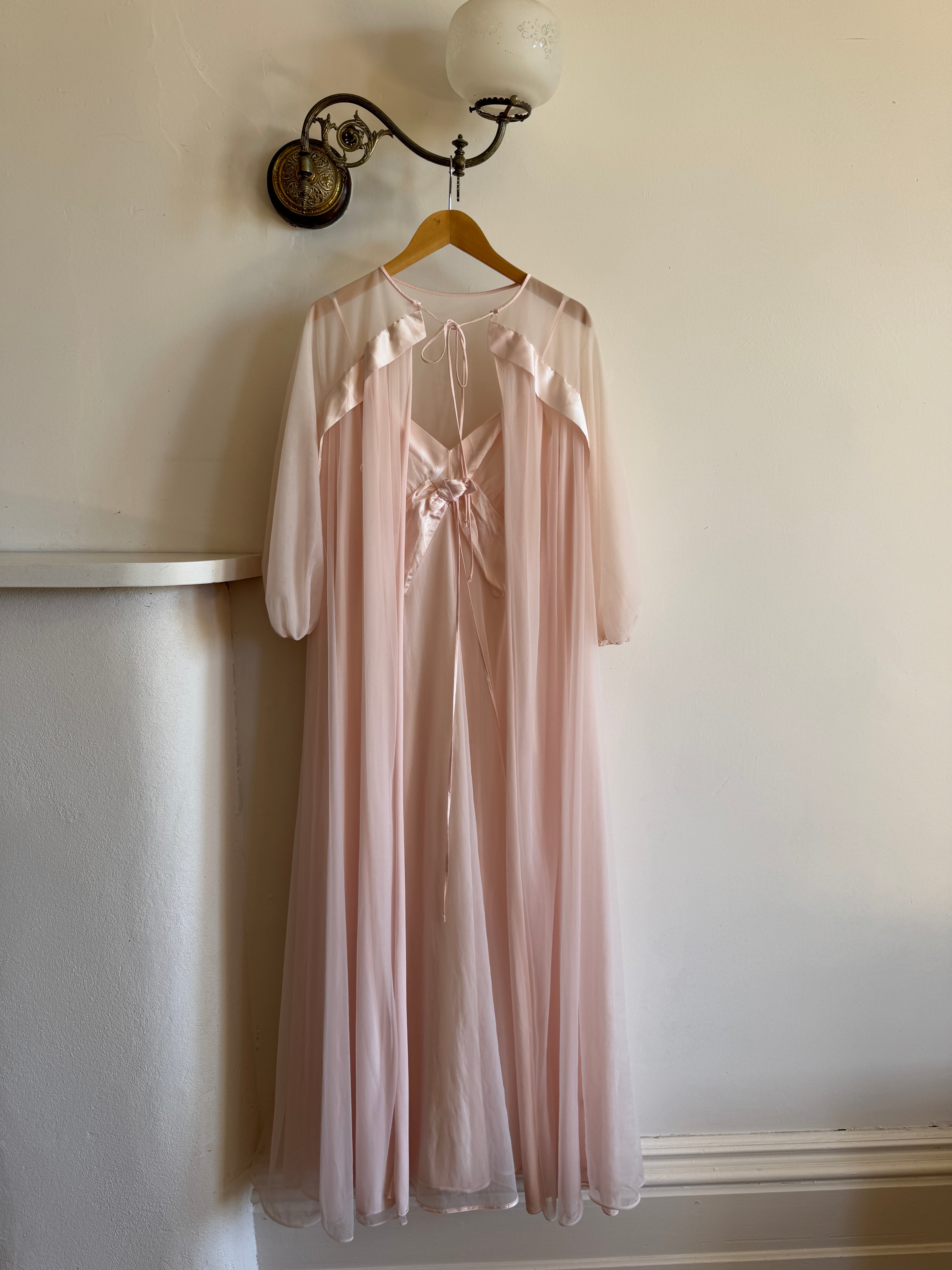 Vintage 60s Rosette Peignoir and Slip Set Pale Pink