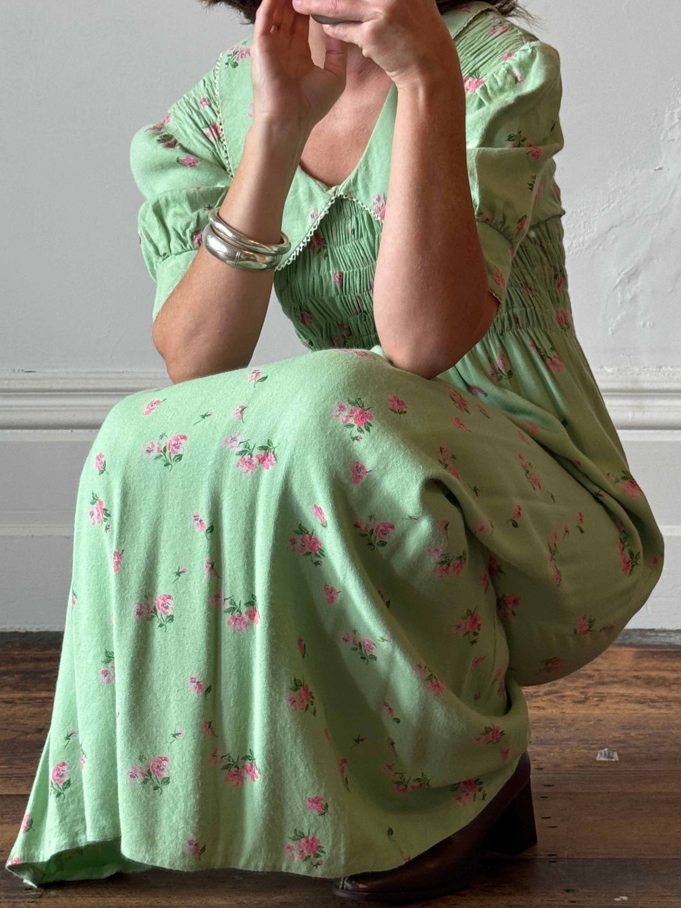 Vintage 70s Petite Floral Collared Maxi Dress