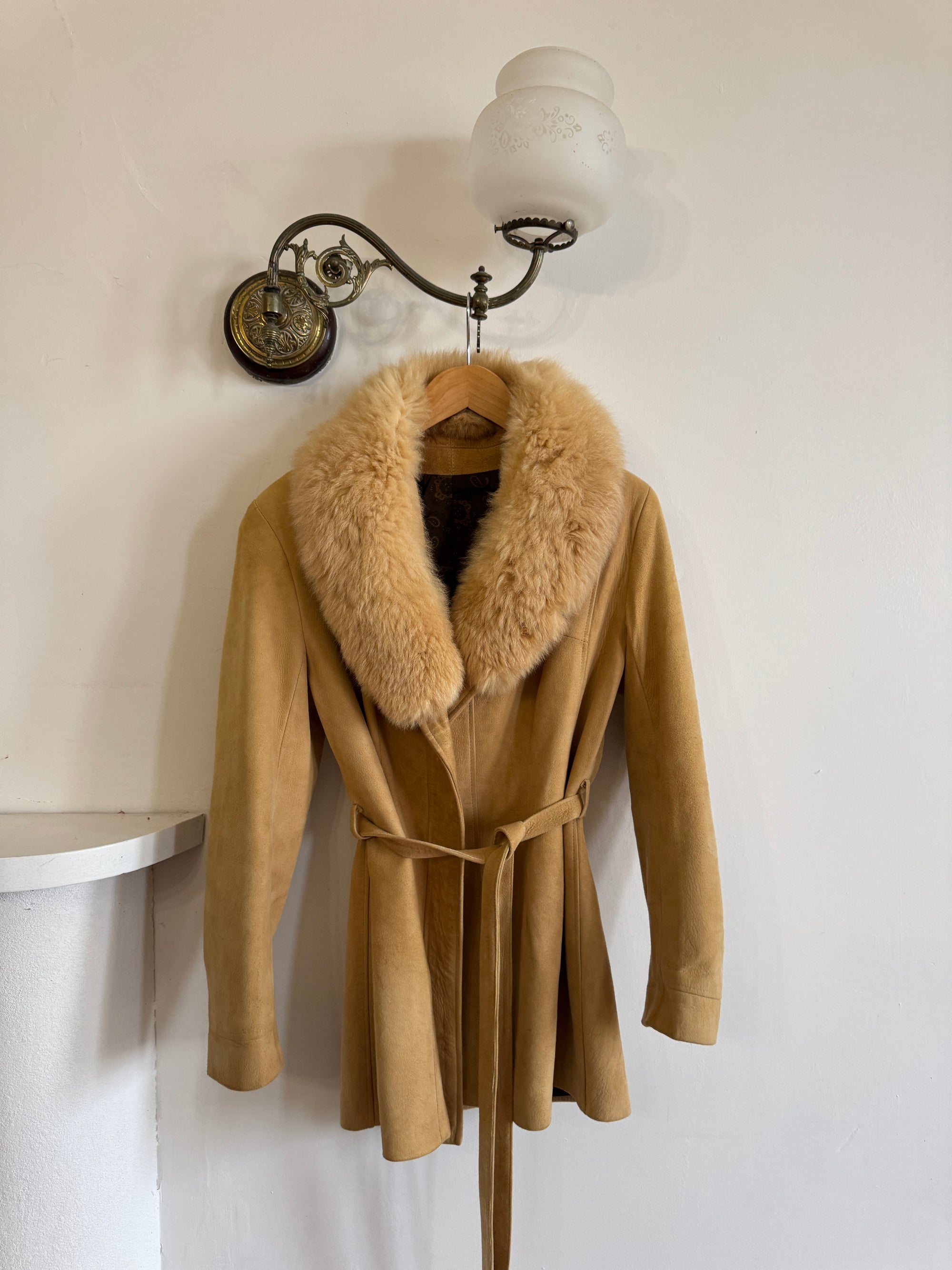 Vintage 70s Caramel Suede Belted Jacket with Fur Collar