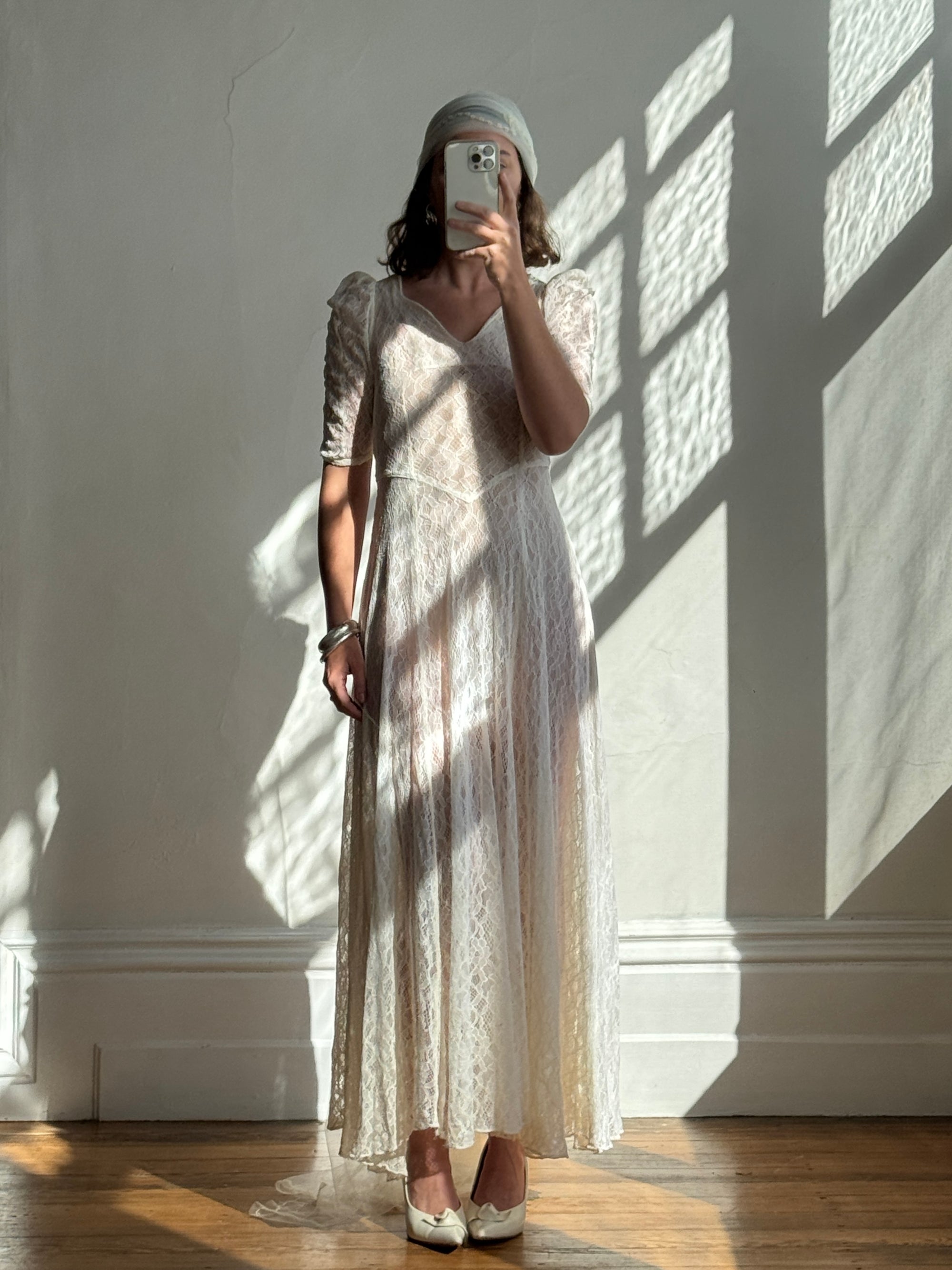 Vintage 30s Bias Cut Lace Wedding Dress Creme