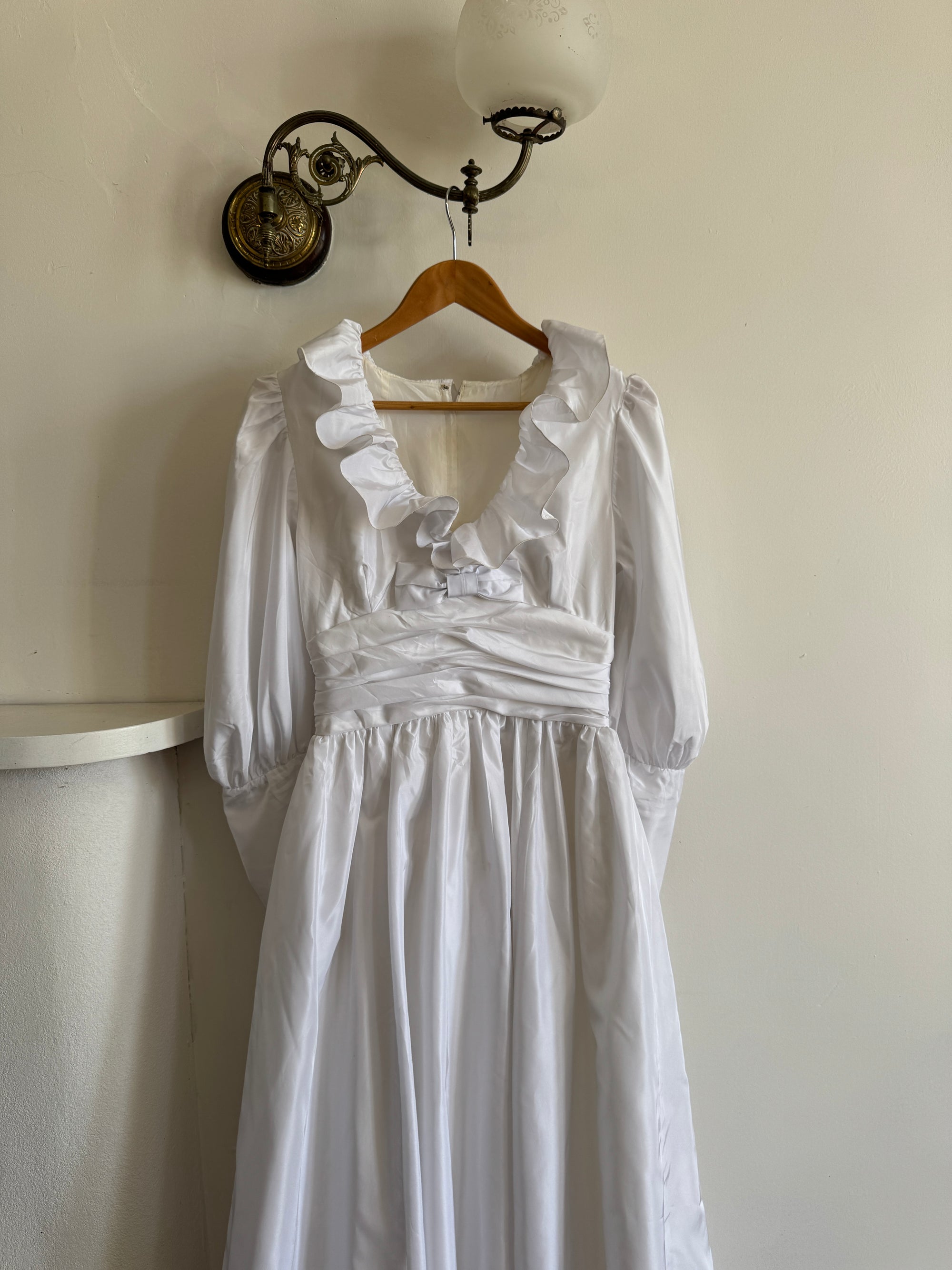 Vintage 70s Taffeta Frill Wedding Dress with Bow