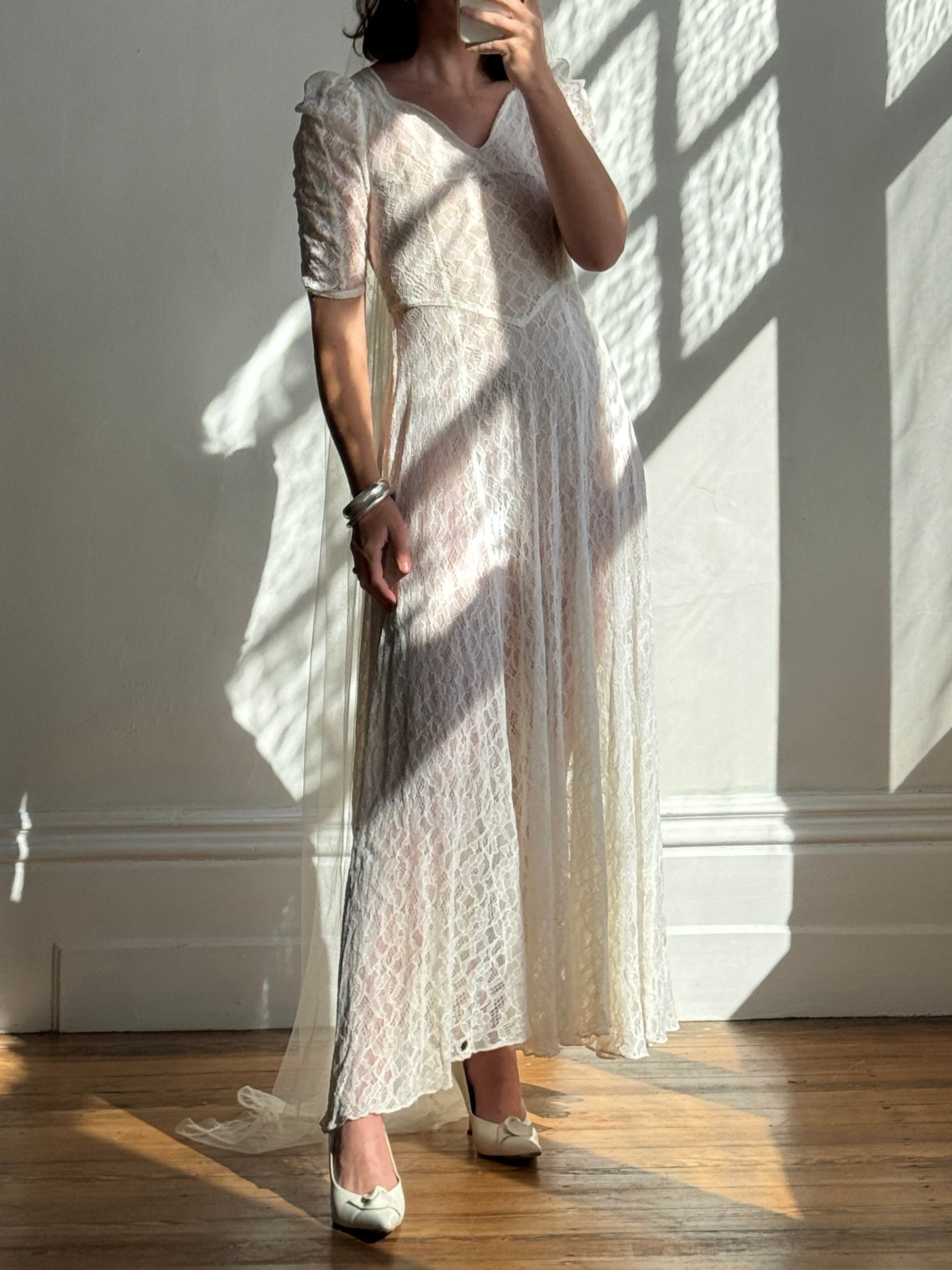 Vintage 30s Bias Cut Lace Wedding Dress Creme