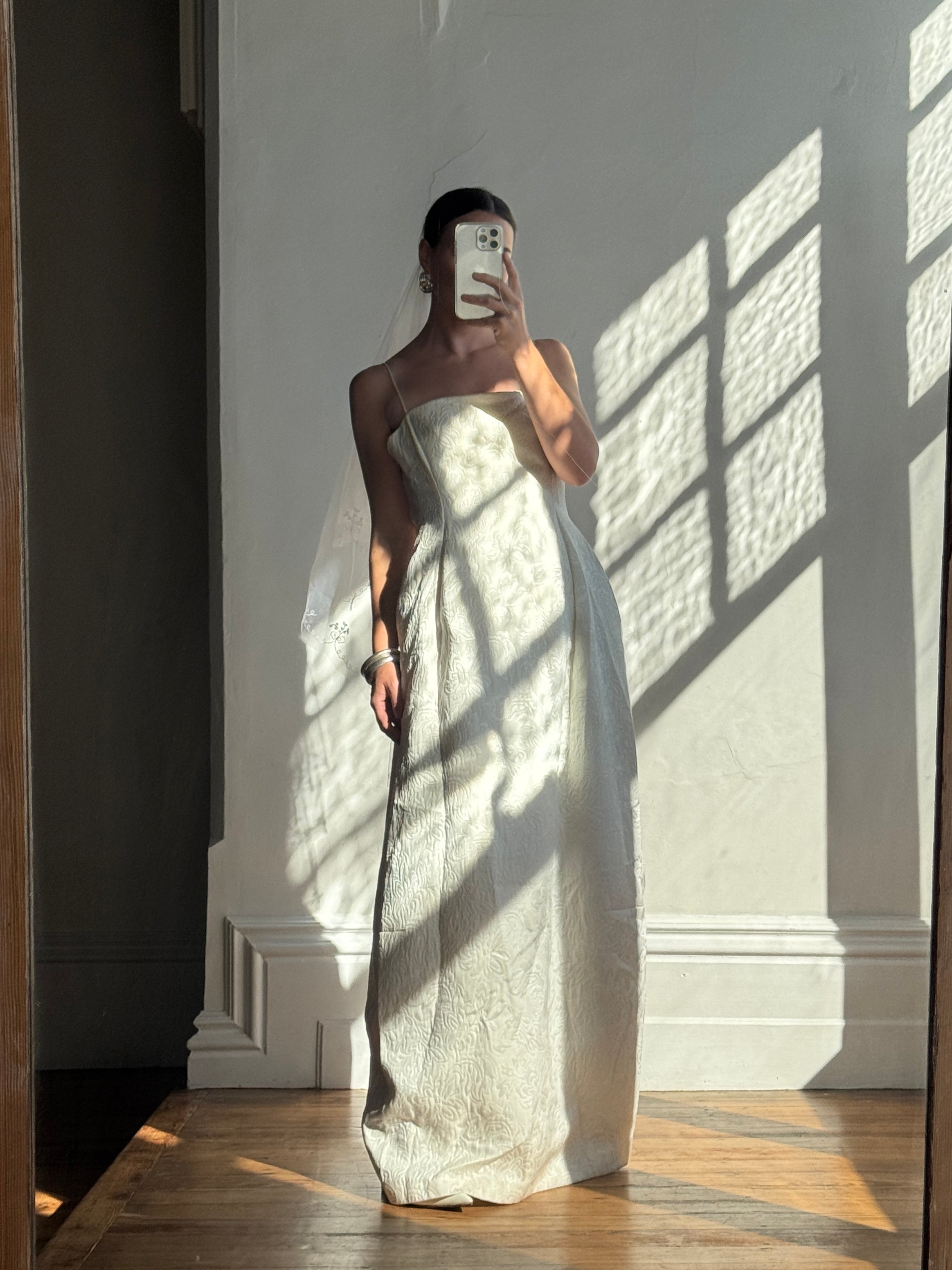 Vintage Y2K Pearl Brocade Tailored Strappy Gown