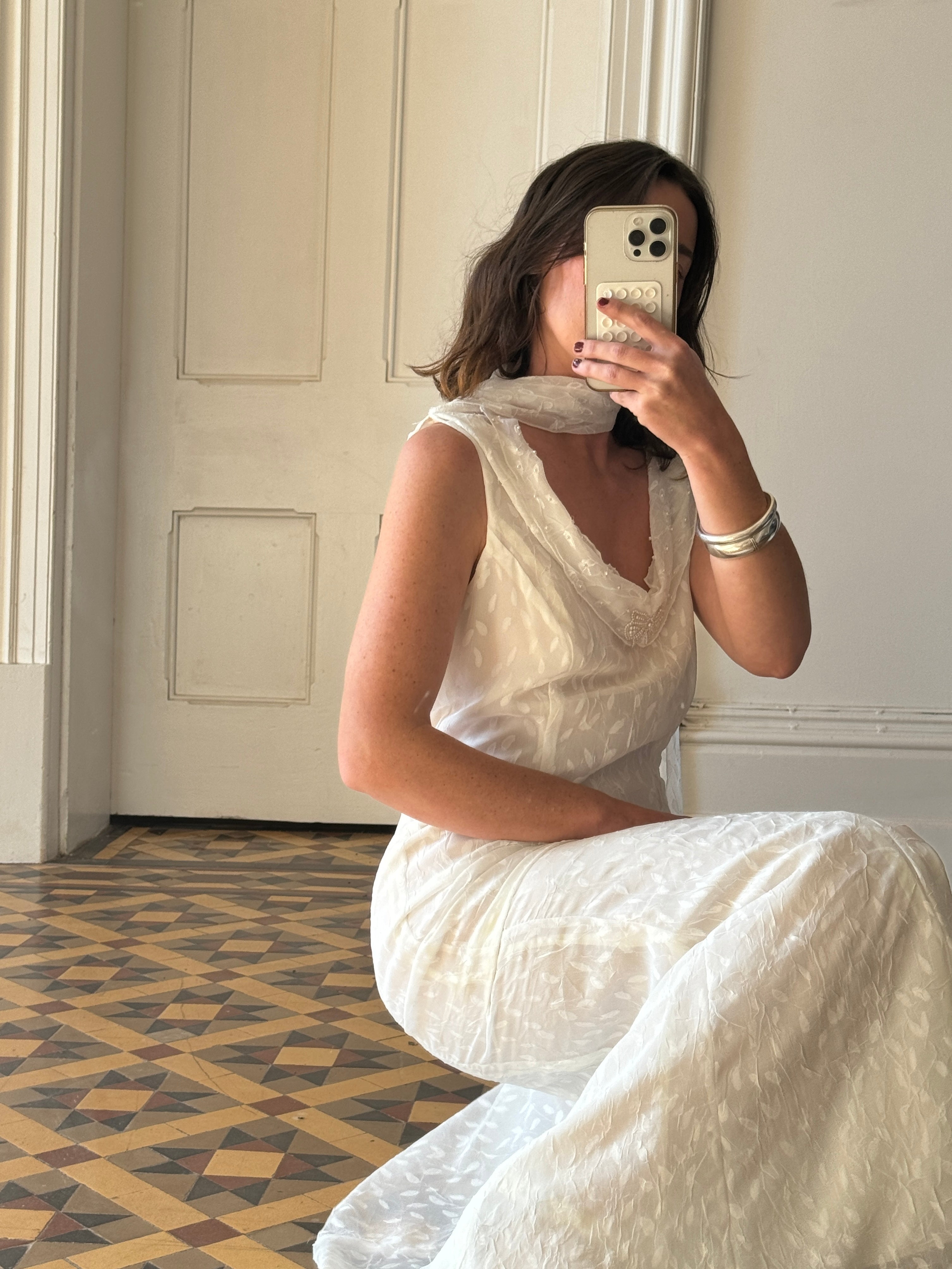 Vintage V Neck Sheer Vine Wedding Dress