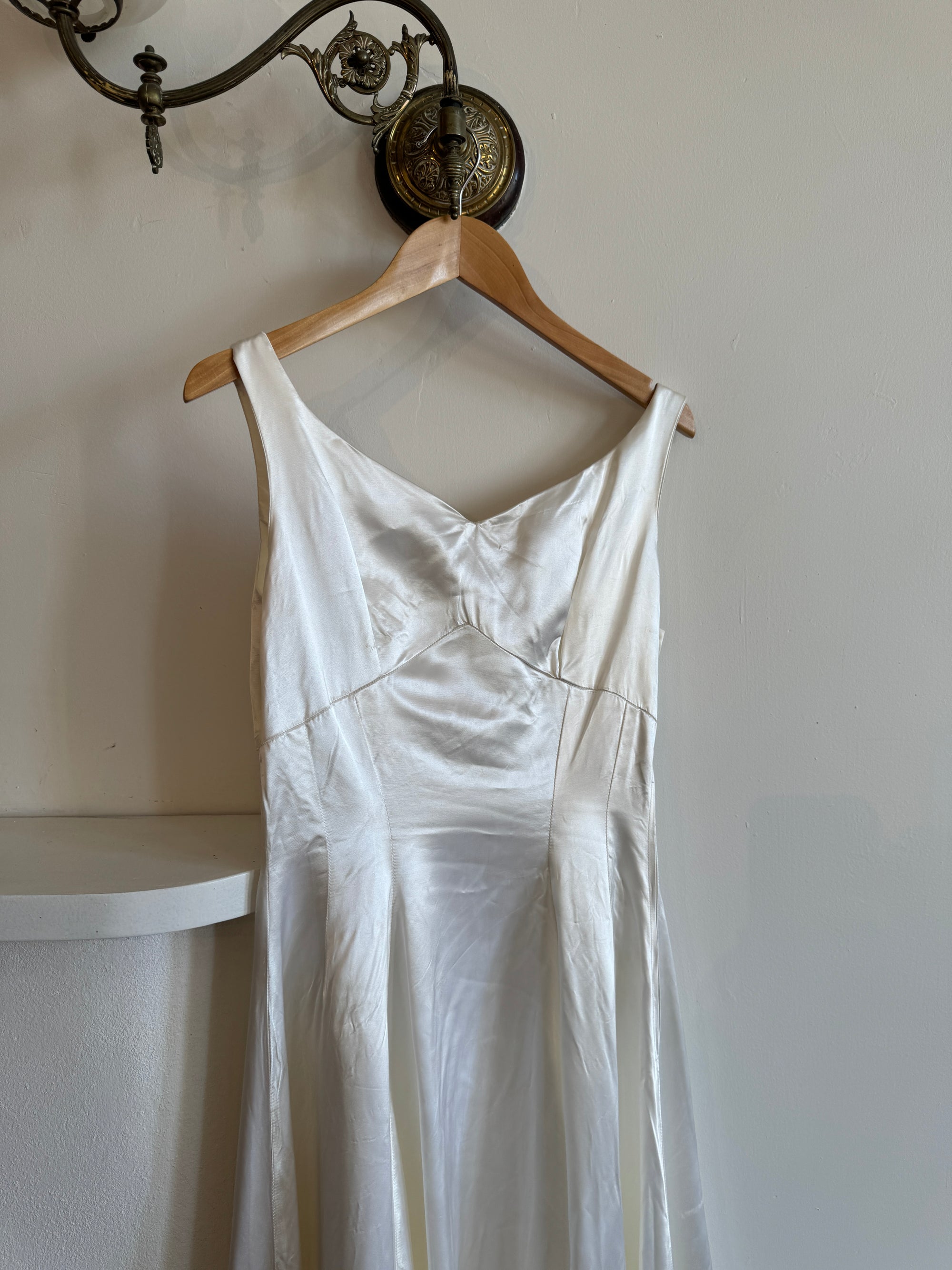 Vintage 30s Satin Sweetheart Wedding Dress with Train