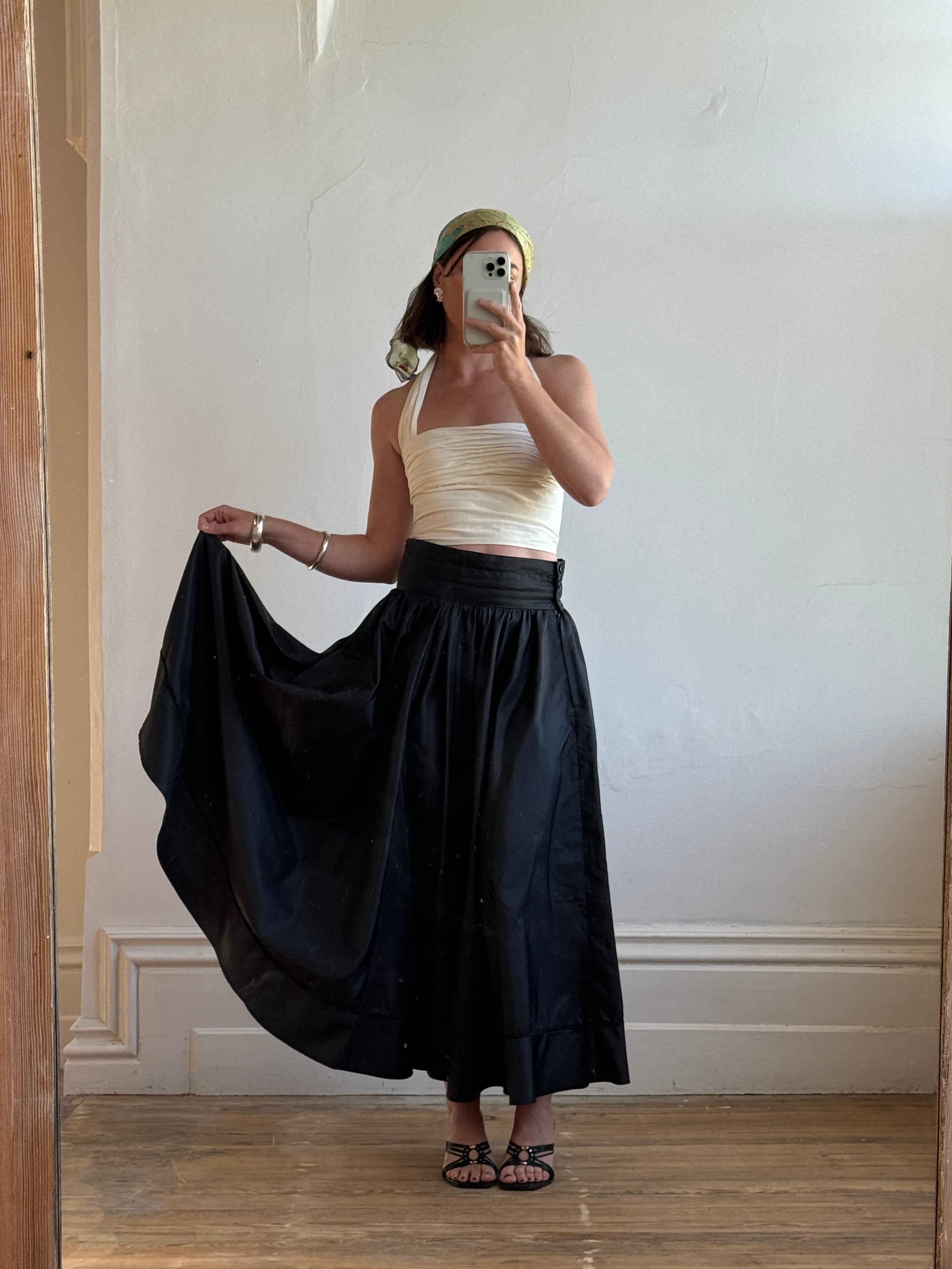 Vintage 70s Black Full Circle Taffeta Maxi Skirt – Call Me The Breeze