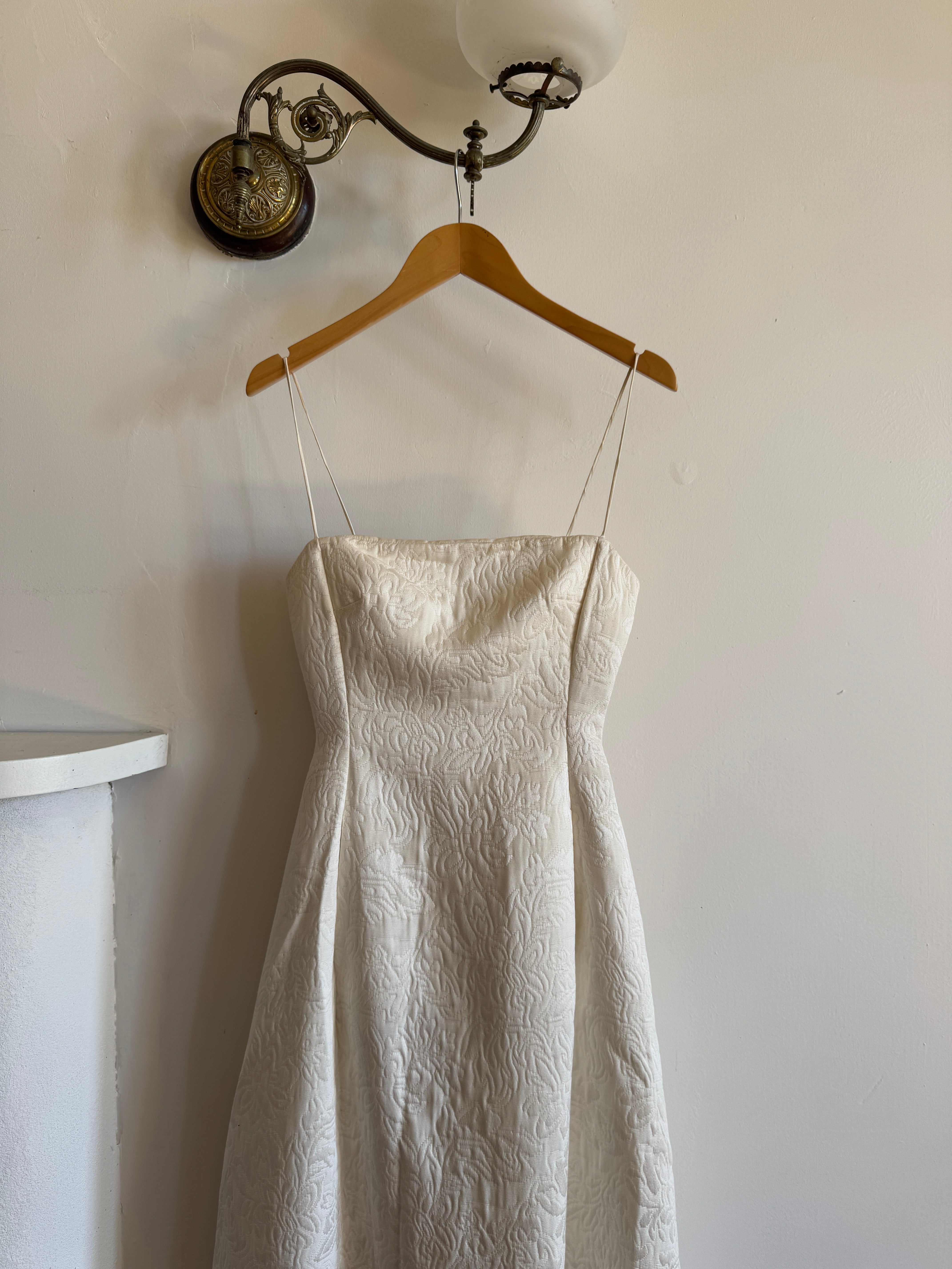 Vintage Y2K Pearl Brocade Tailored Strappy Gown