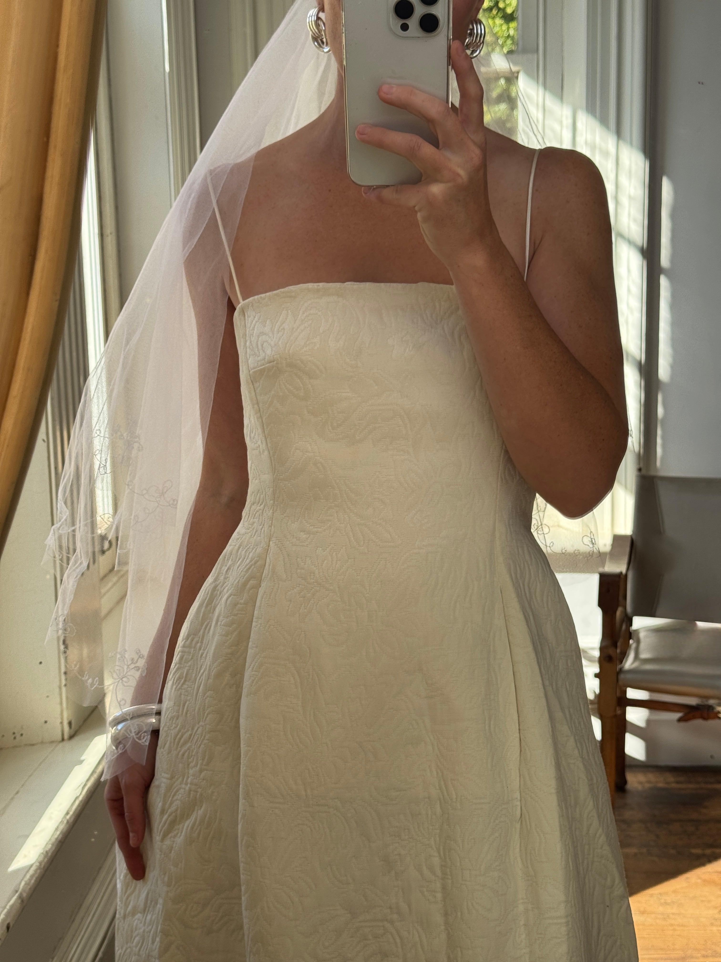 Vintage Y2K Pearl Brocade Tailored Strappy Gown