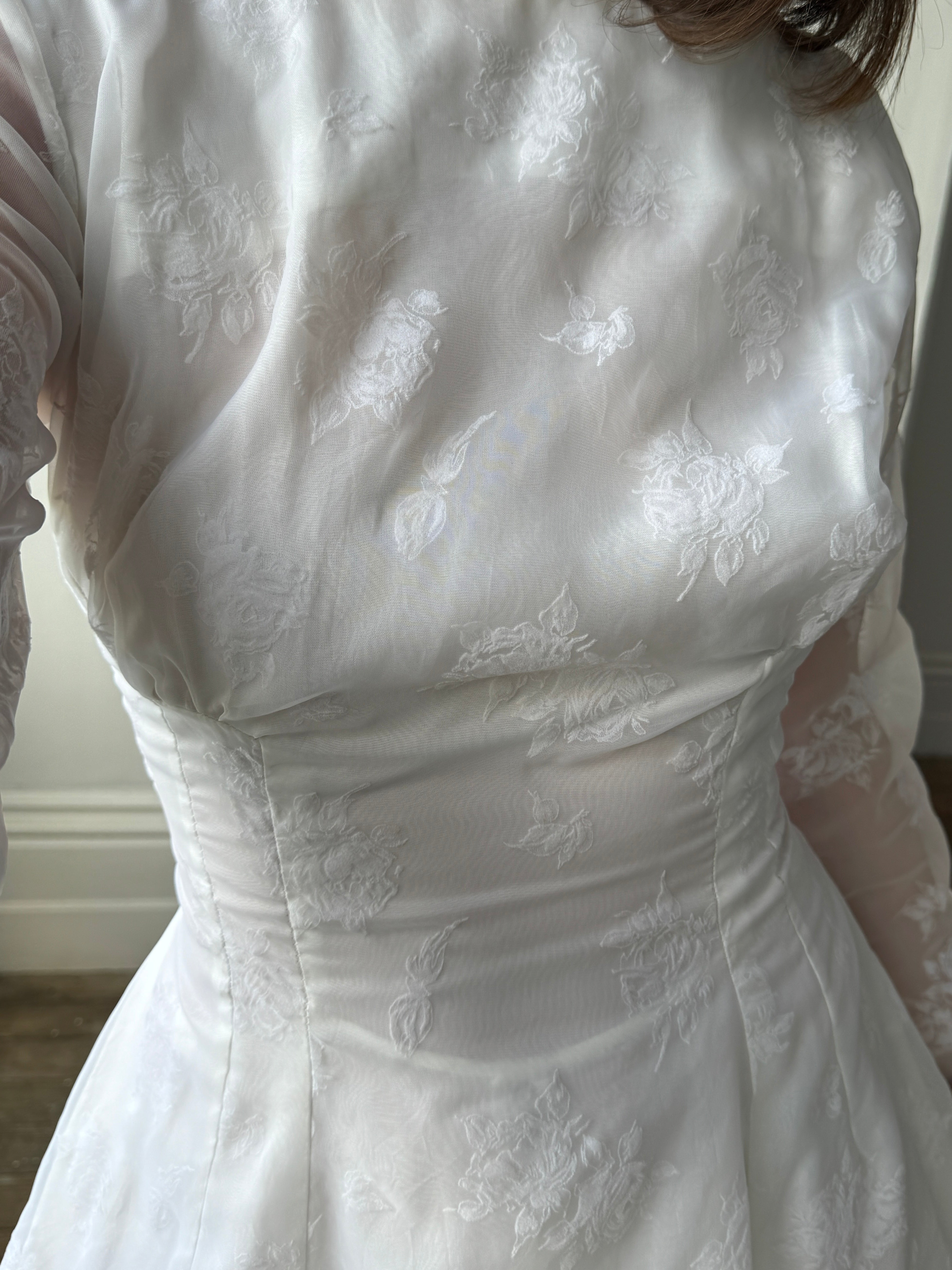 Vintage 50s Flocked Velvet Jacquard Wedding Gown with Bow Train