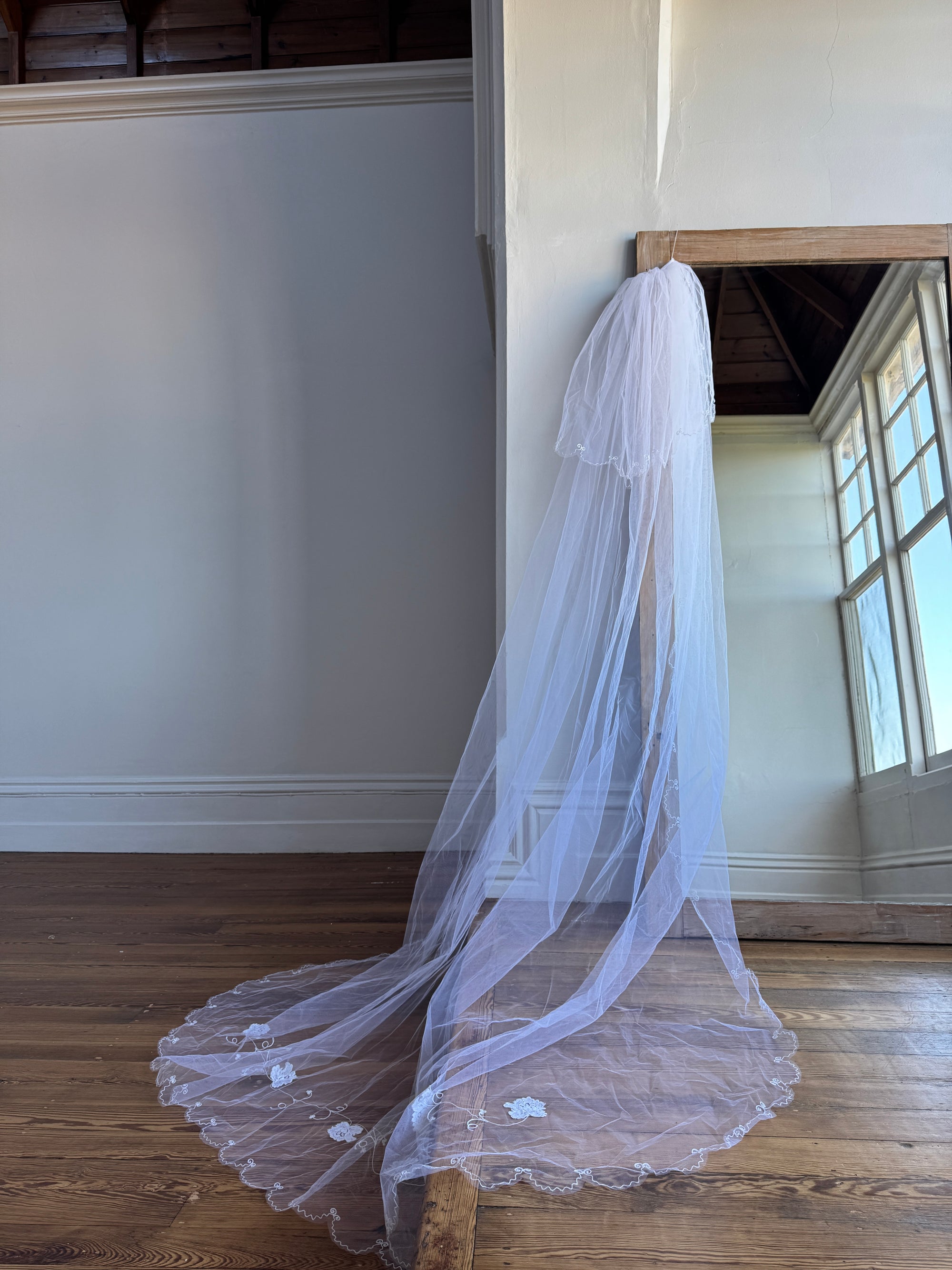 Vintage Full Length Cathedral Scalloped Veil With Embroidery