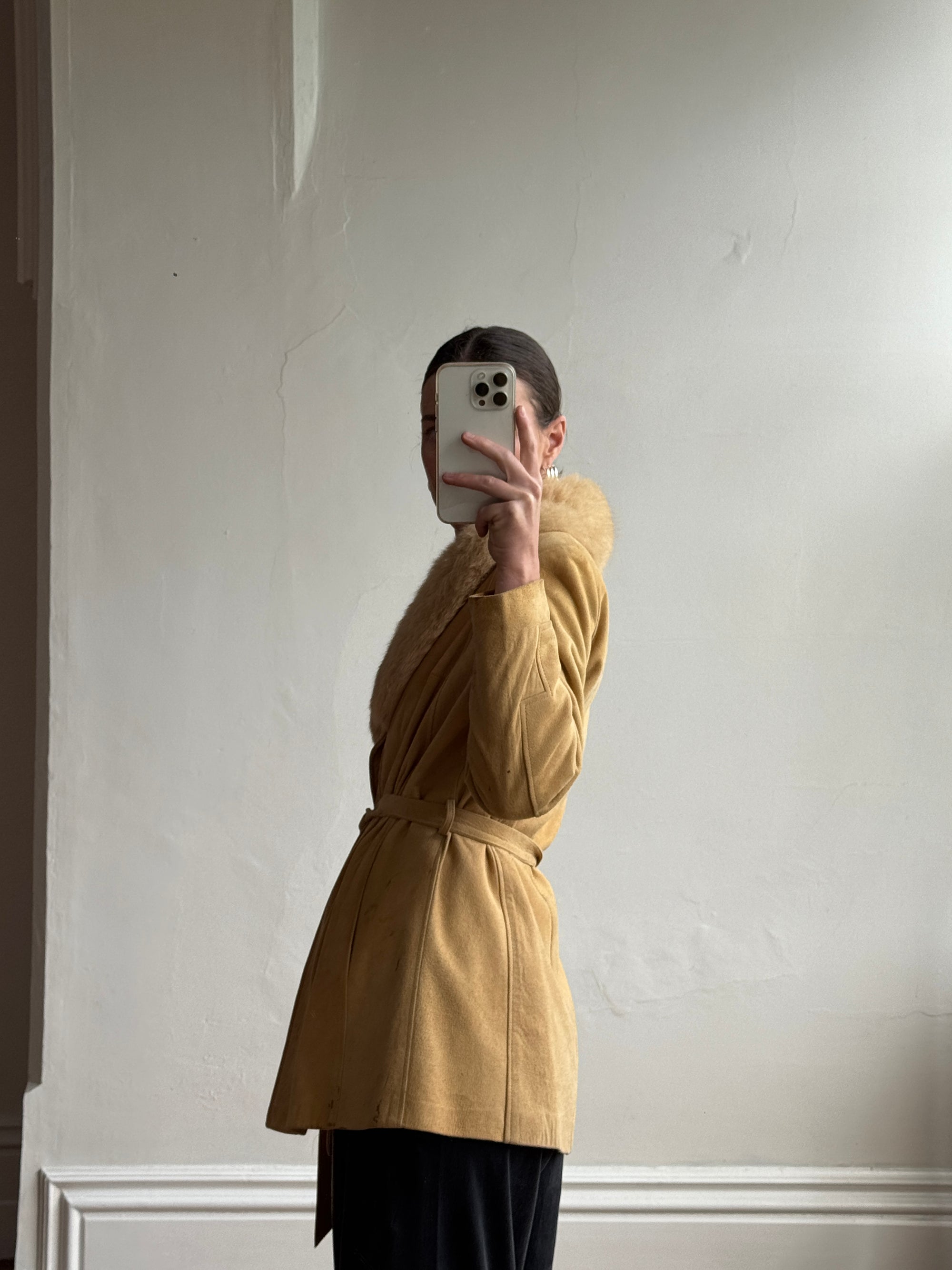 Vintage 70s Caramel Suede Belted Jacket with Fur Collar