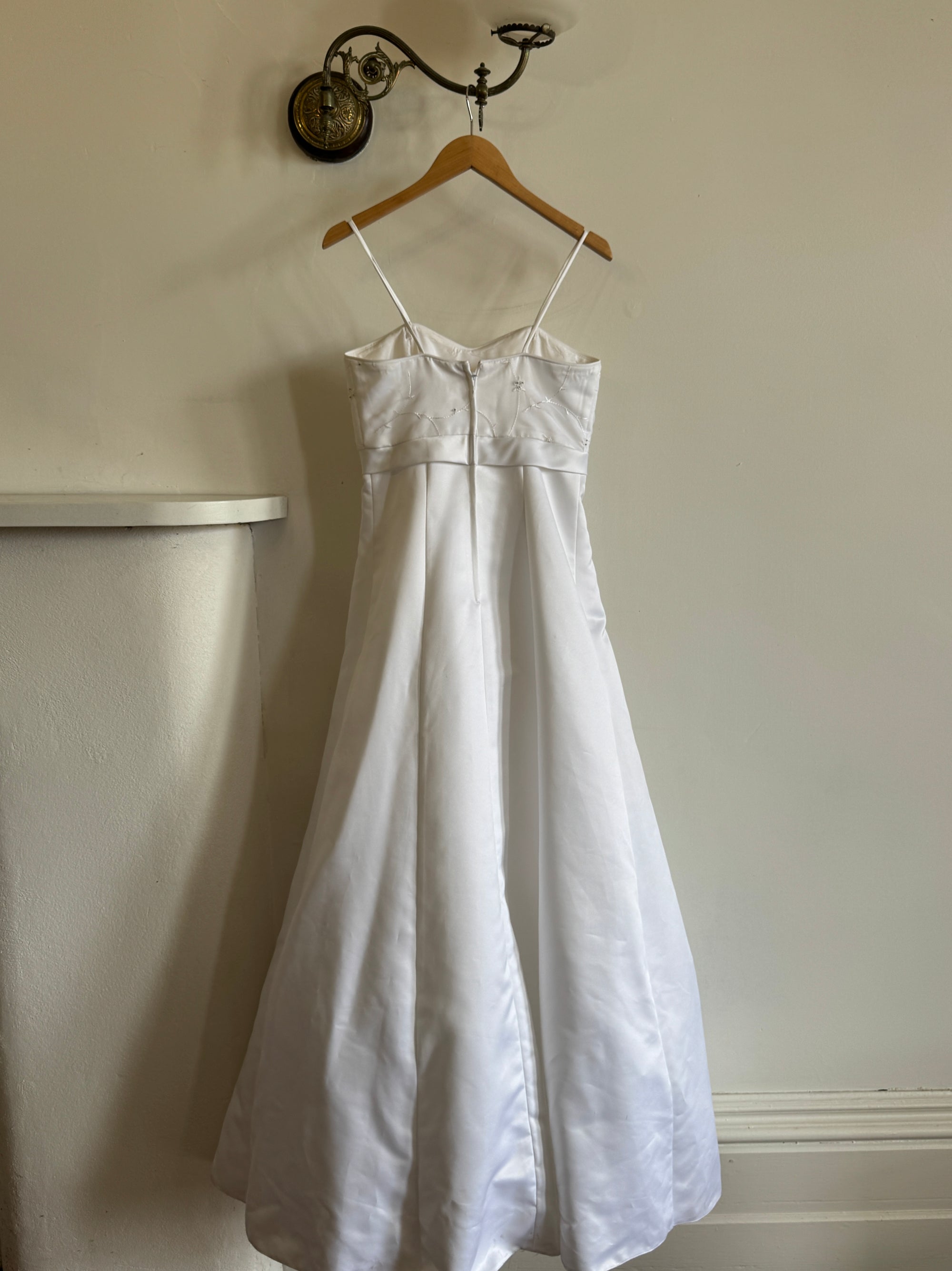 Vintage 90s A-Line Satin Wedding Dress with Rhinestone Pendant