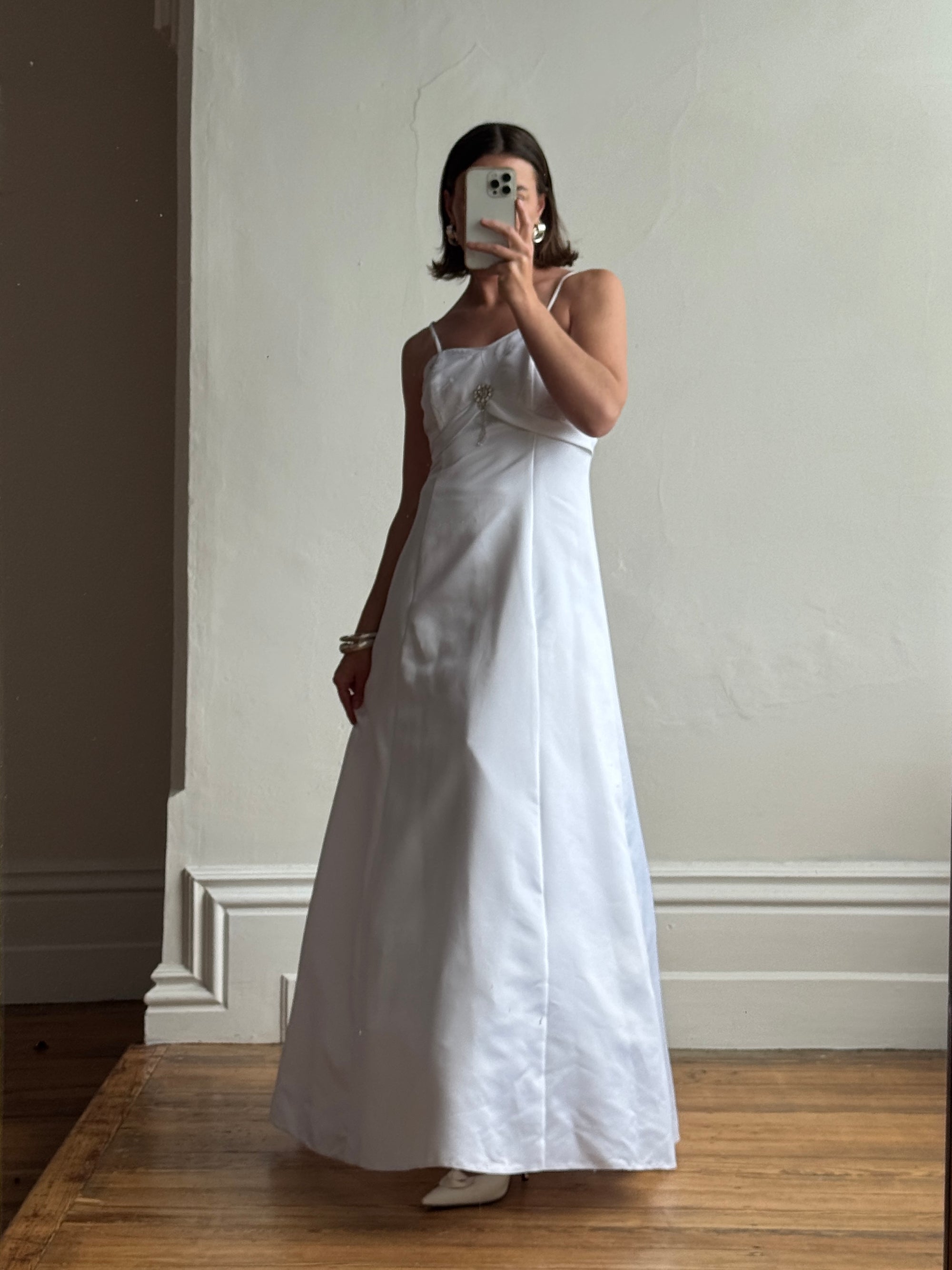 Vintage 90s A-Line Satin Wedding Dress with Rhinestone Pendant