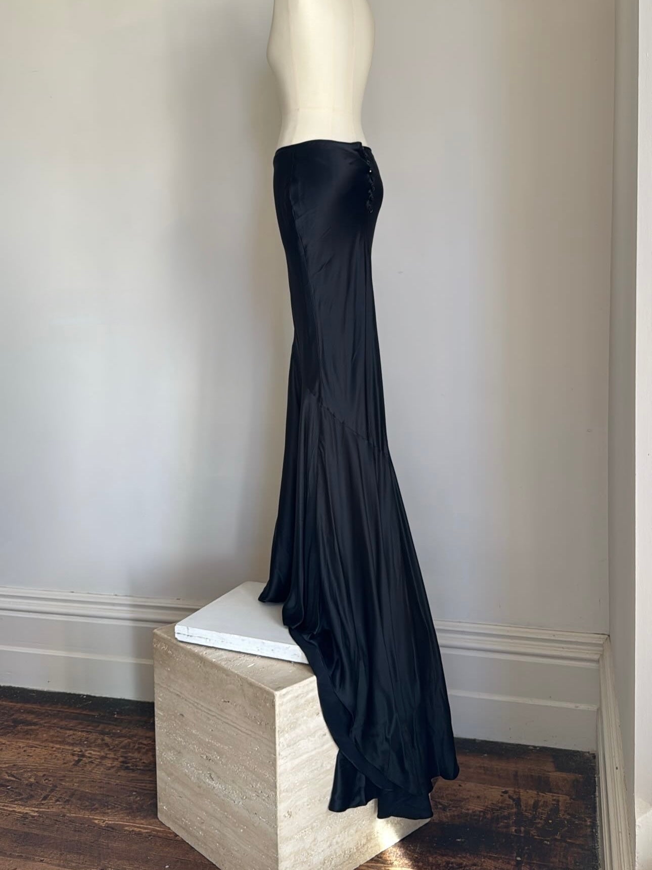Vintage 90s Pure Silk Fishtail Skirt With Train Noir