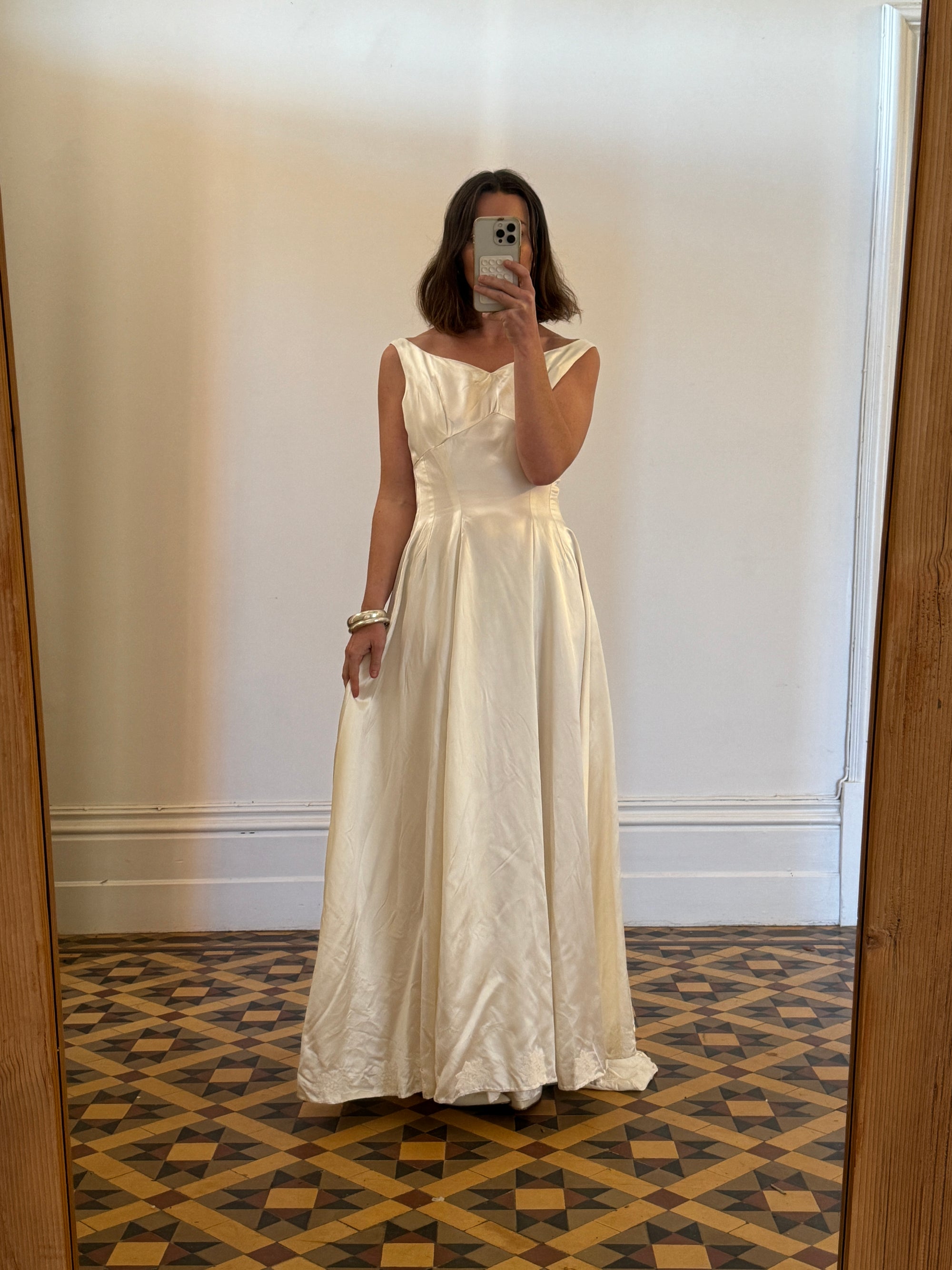 Vintage 30s Satin Sweetheart Wedding Dress with Train