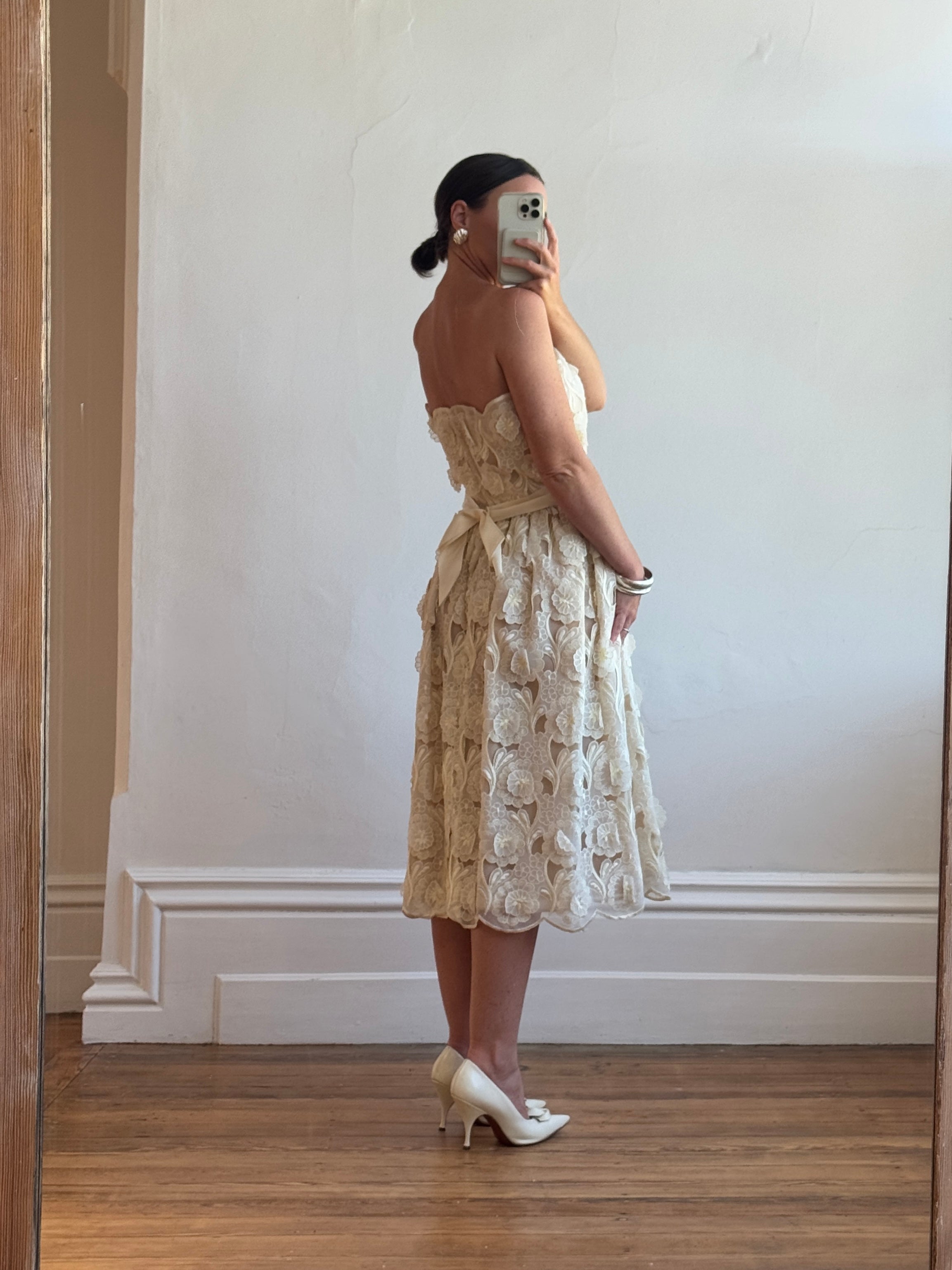 Vintage 70s Victor Costa 3D Lace Column Dress Creme