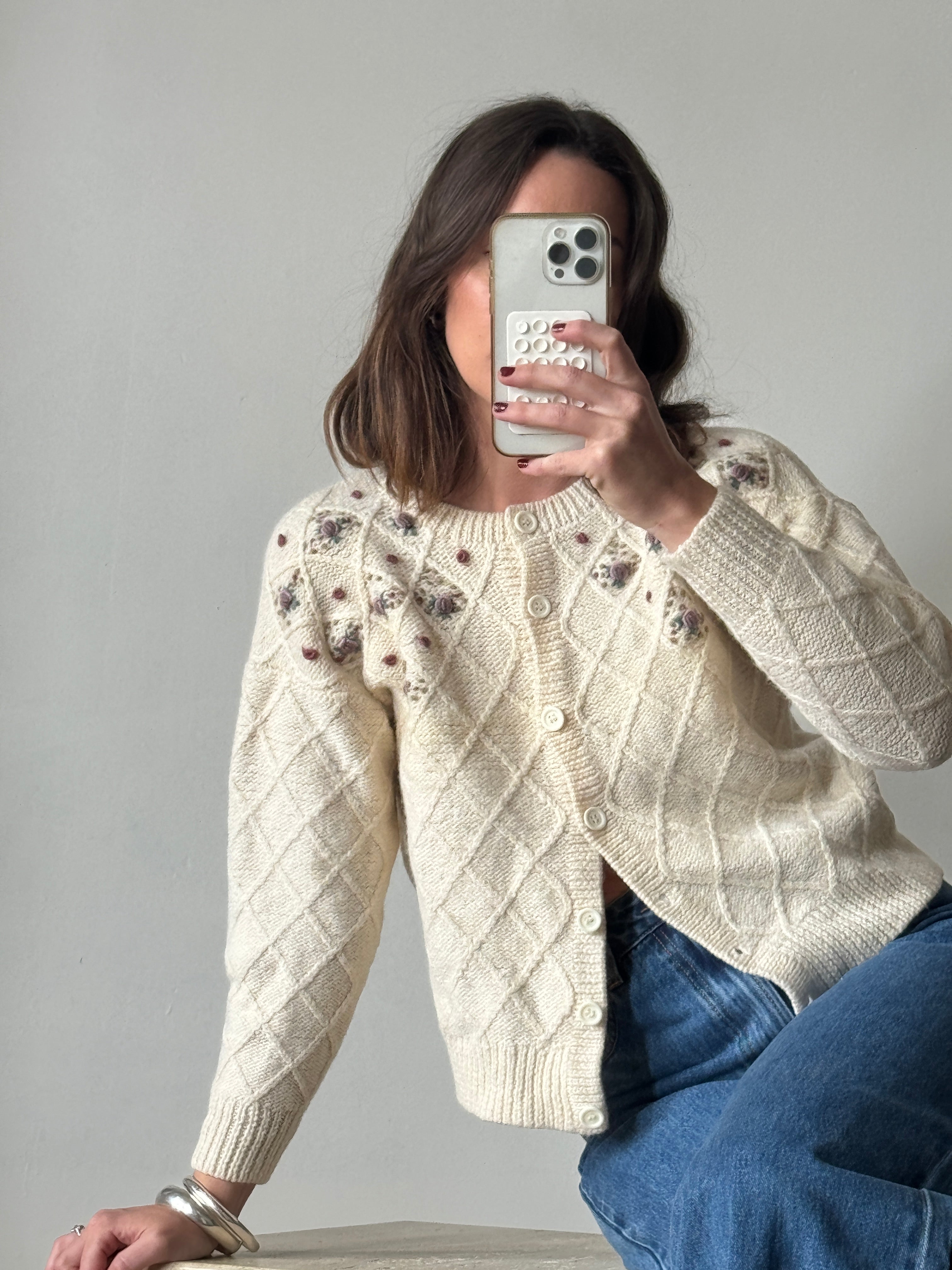 Vintage Pure Wool Embroidered Floral Cardigan Creme