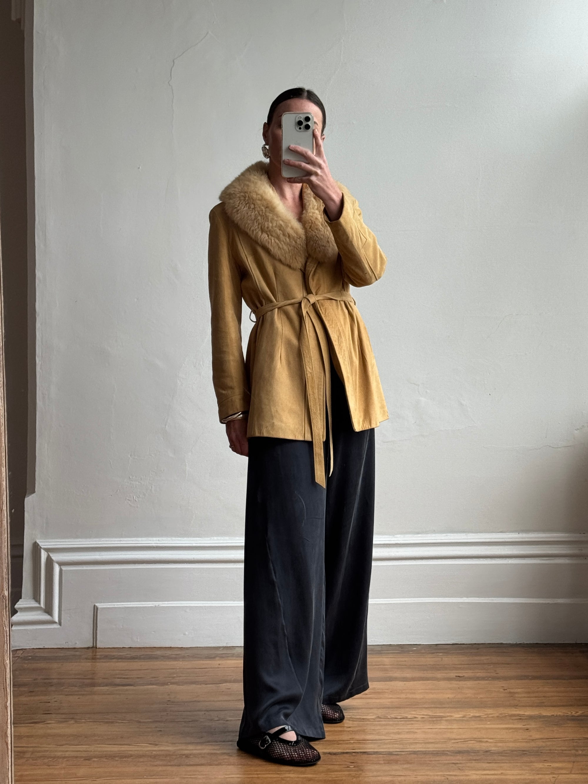 Vintage 70s Caramel Suede Belted Jacket with Fur Collar