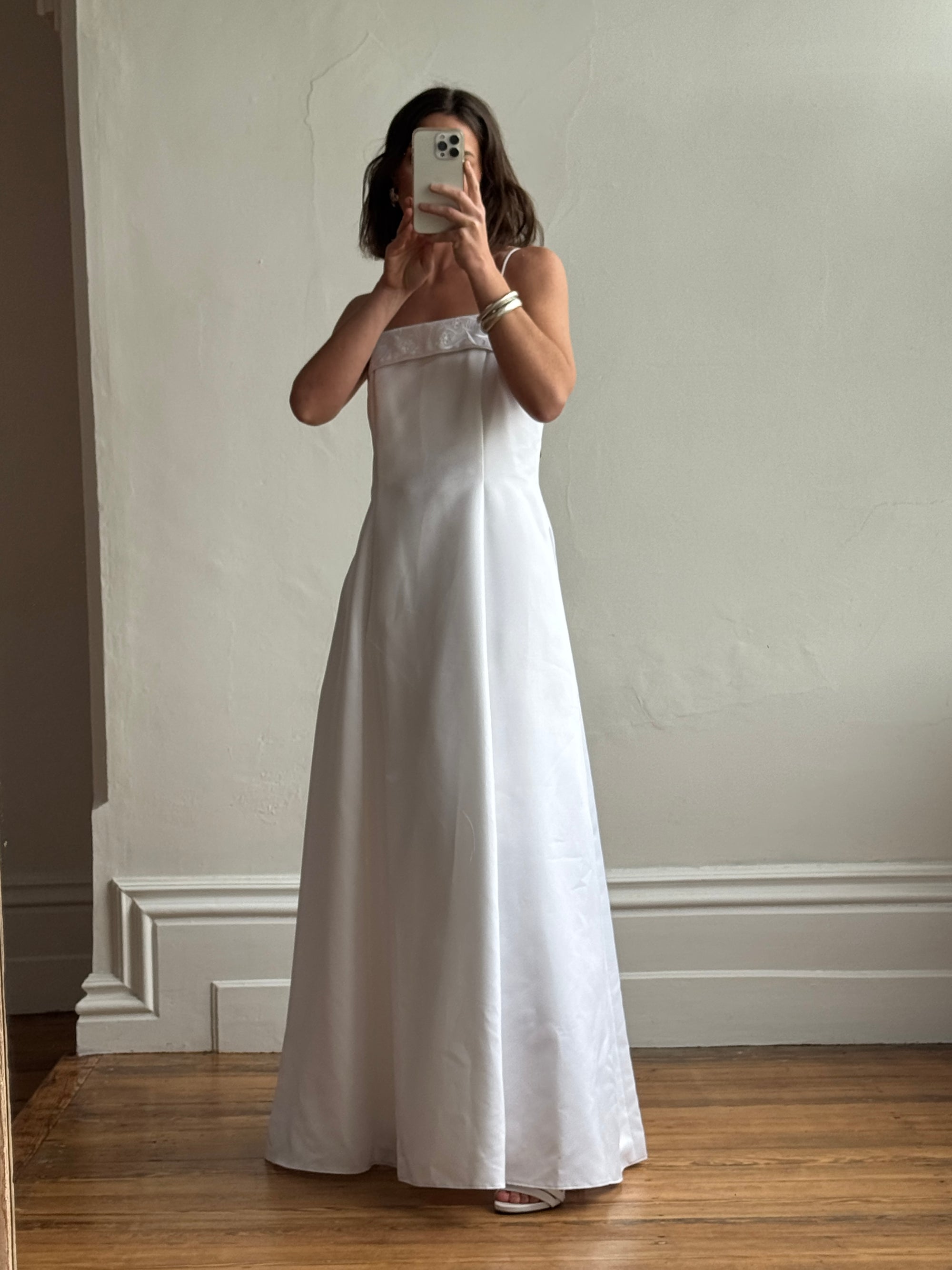 Vintage 90s Classic Strapless Wedding Gown