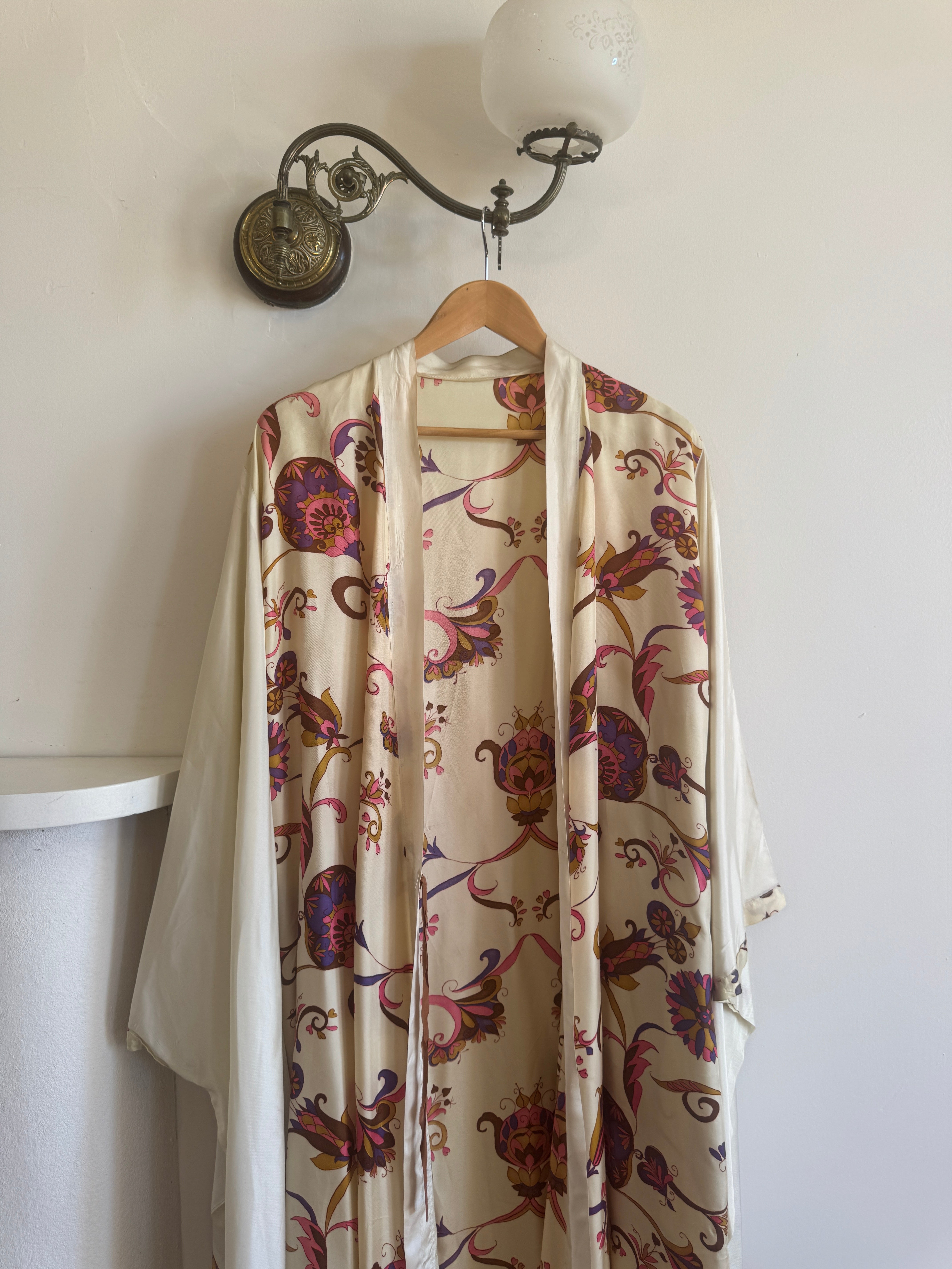 Vintage 70s Cream Oriental Floral Robe