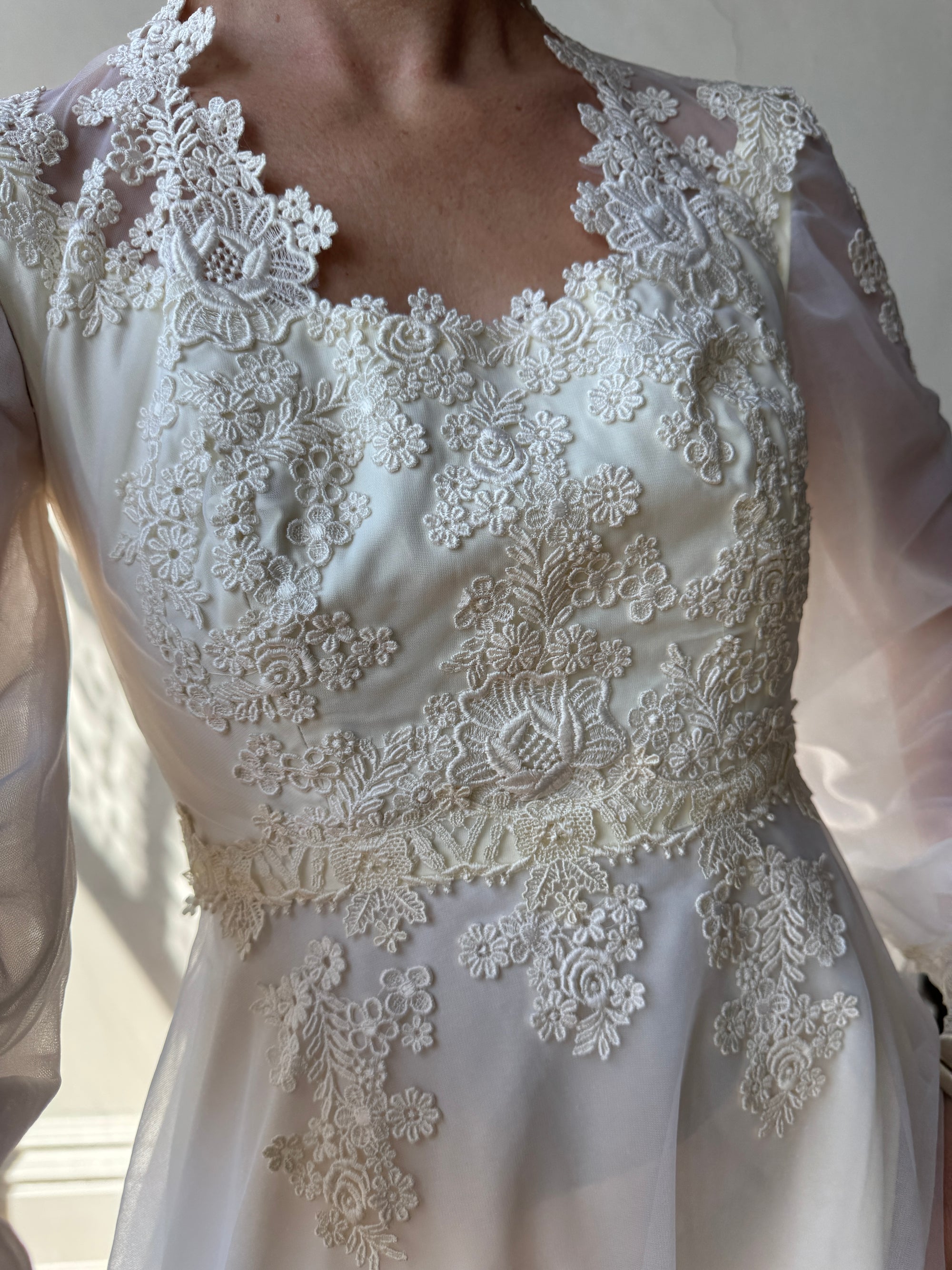 Vintage 70s Lace Poet Sleeve Wedding Dress Ivory