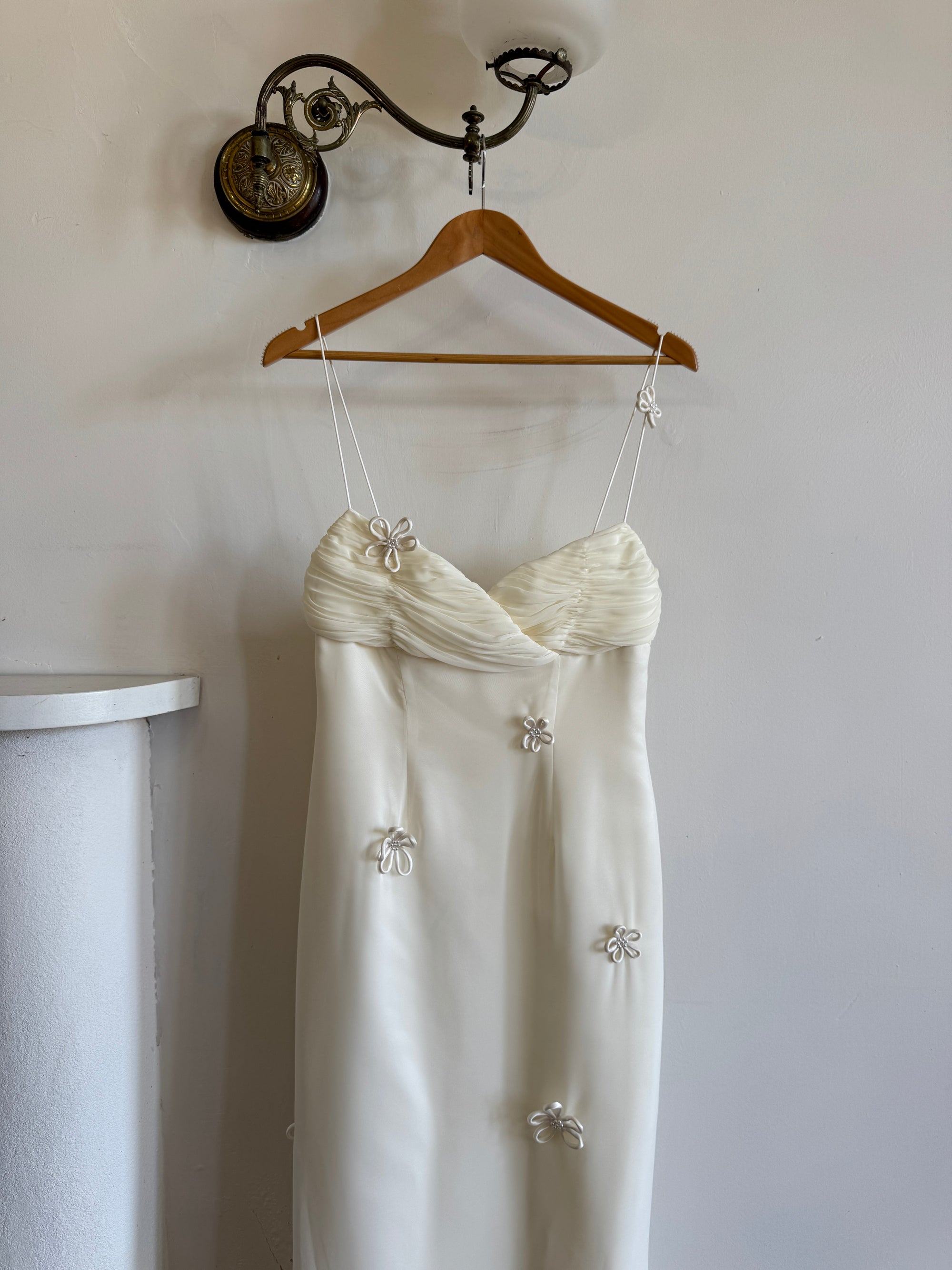 Vintage 90s Gathered Daisy Wedding Dress