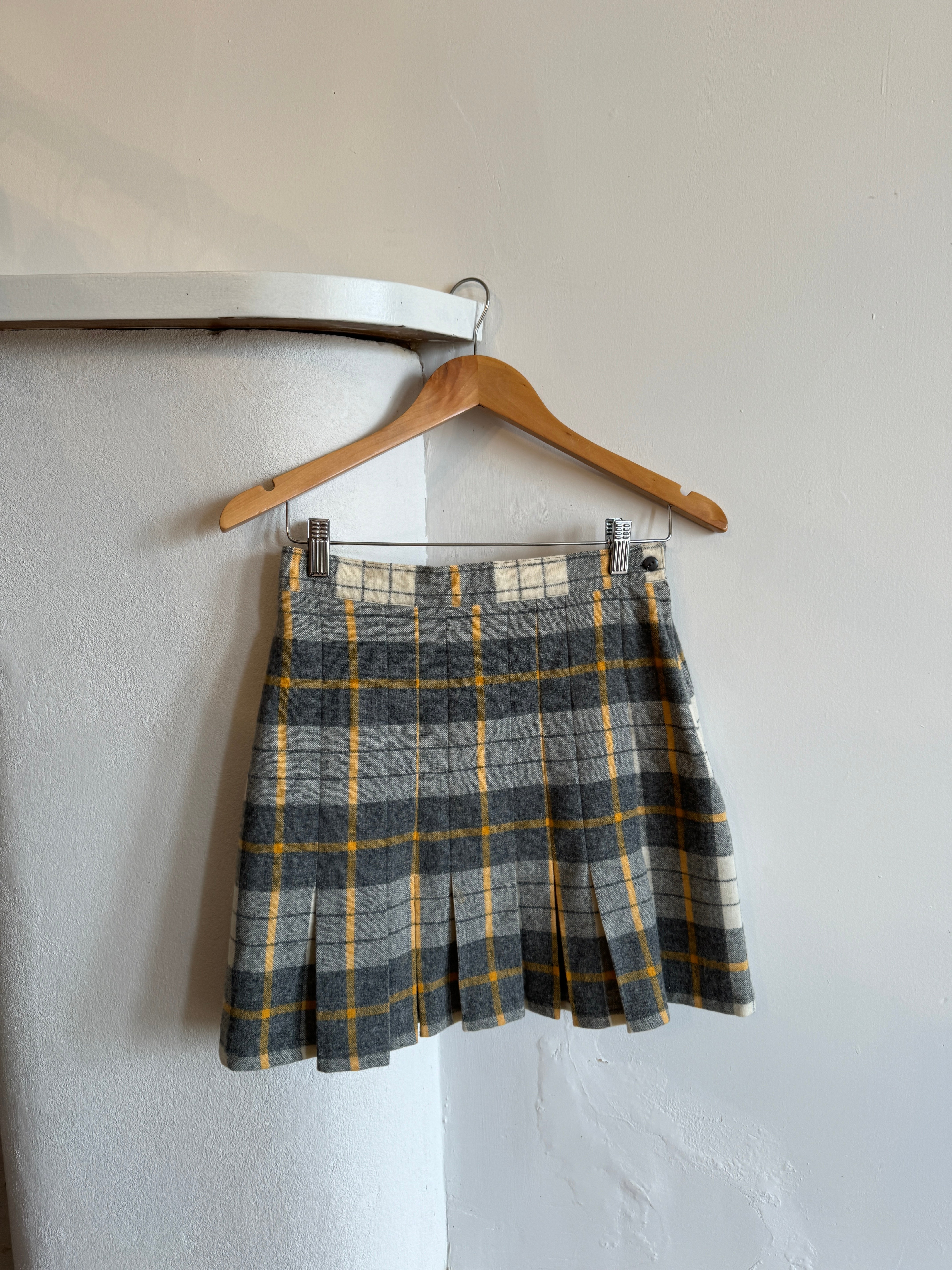 Vintage Tartan Wool Pleated Mini Skirt Light Grey