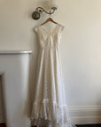 Vintage 60s Sleeveless Lace Wedding Gown With Train