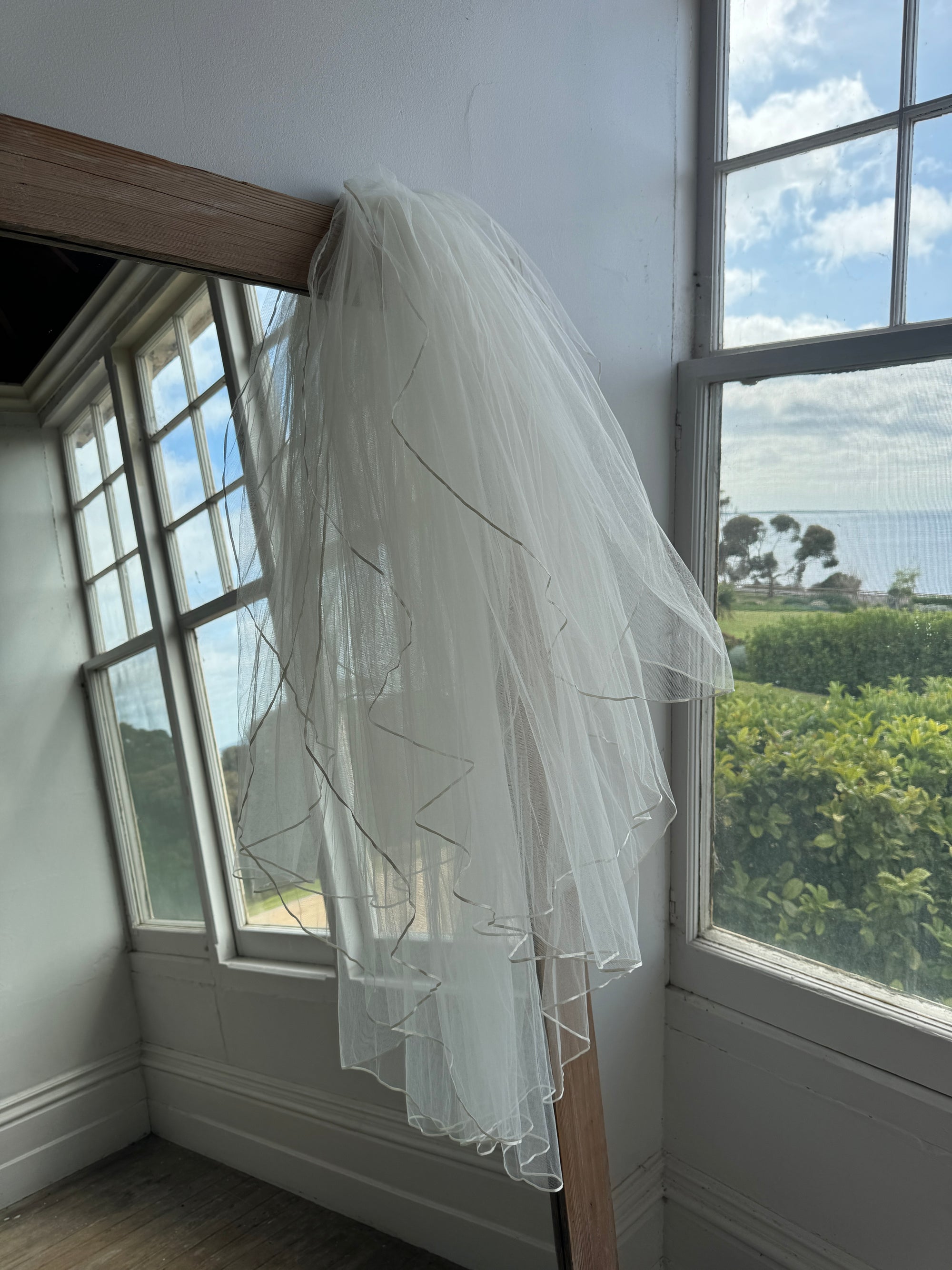 Vintage Mid Length Tiered Tulle Veil