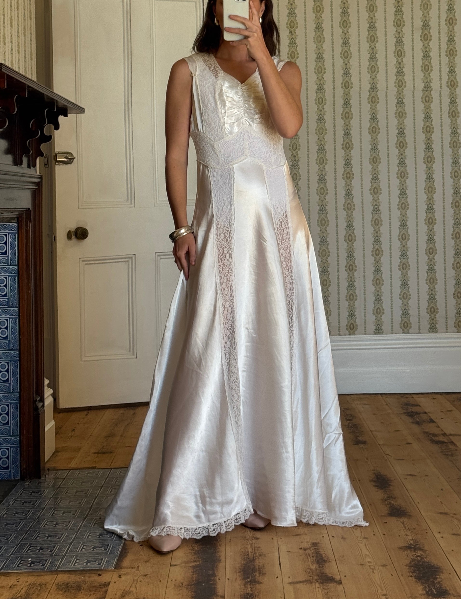 Vintage 40s Liquid Satin Sleeveless Lace Wedding Gown