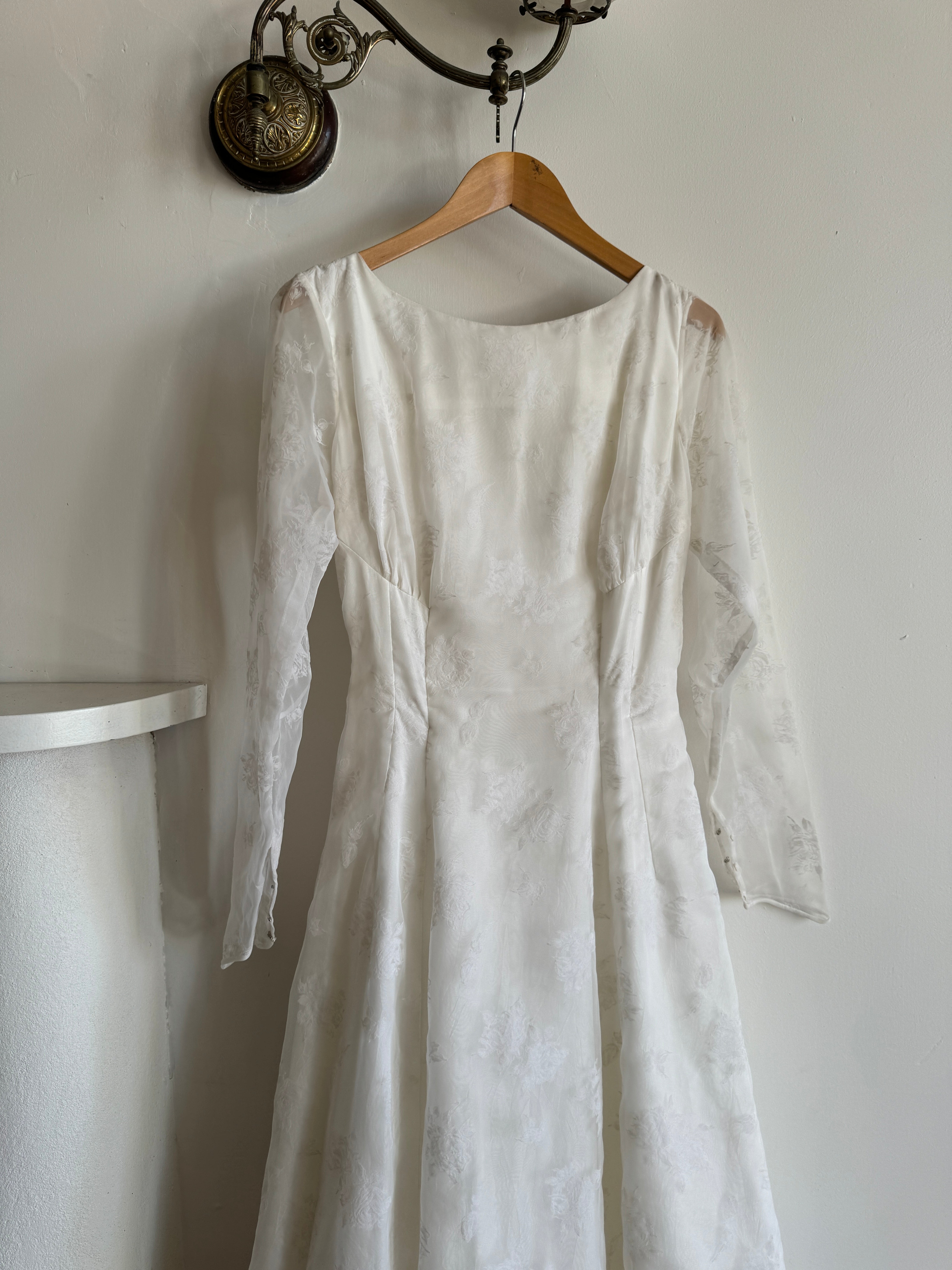 Vintage 50s Flocked Velvet Jacquard Wedding Gown with Bow Train