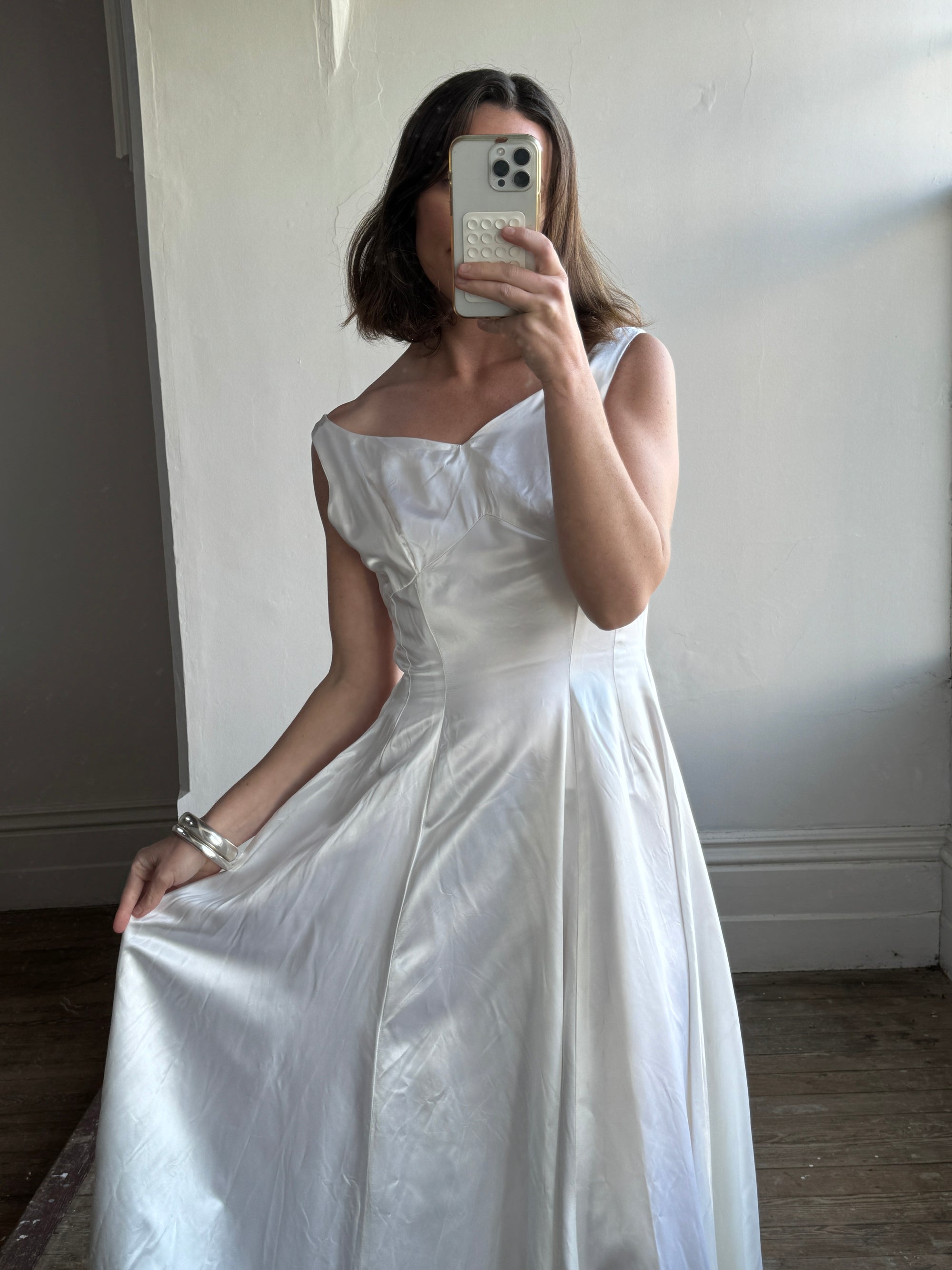 Vintage 30s Satin Sweetheart Wedding Dress with Train