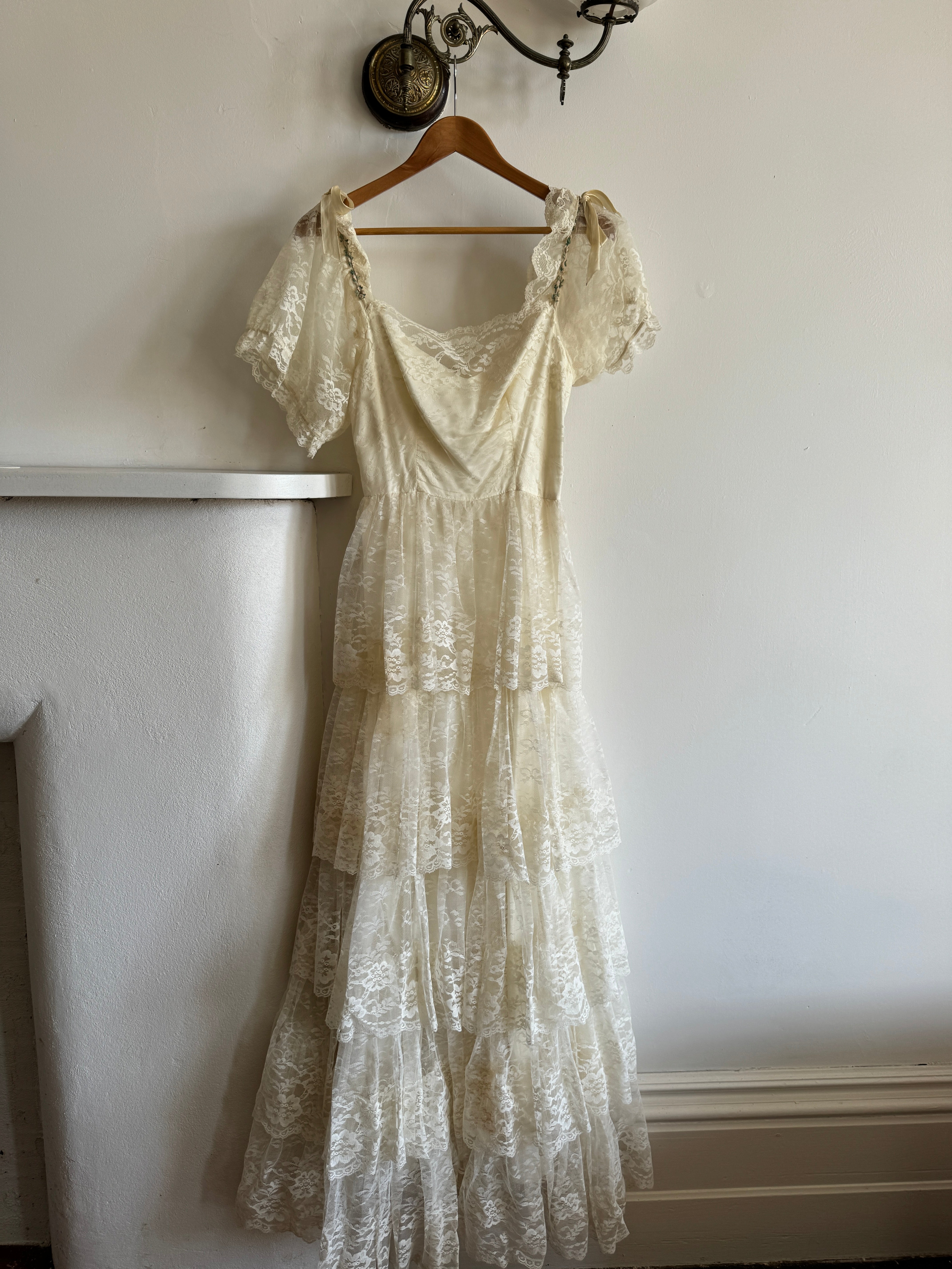 Vintage 70s Tiered Lace Wedding Dress With Bows