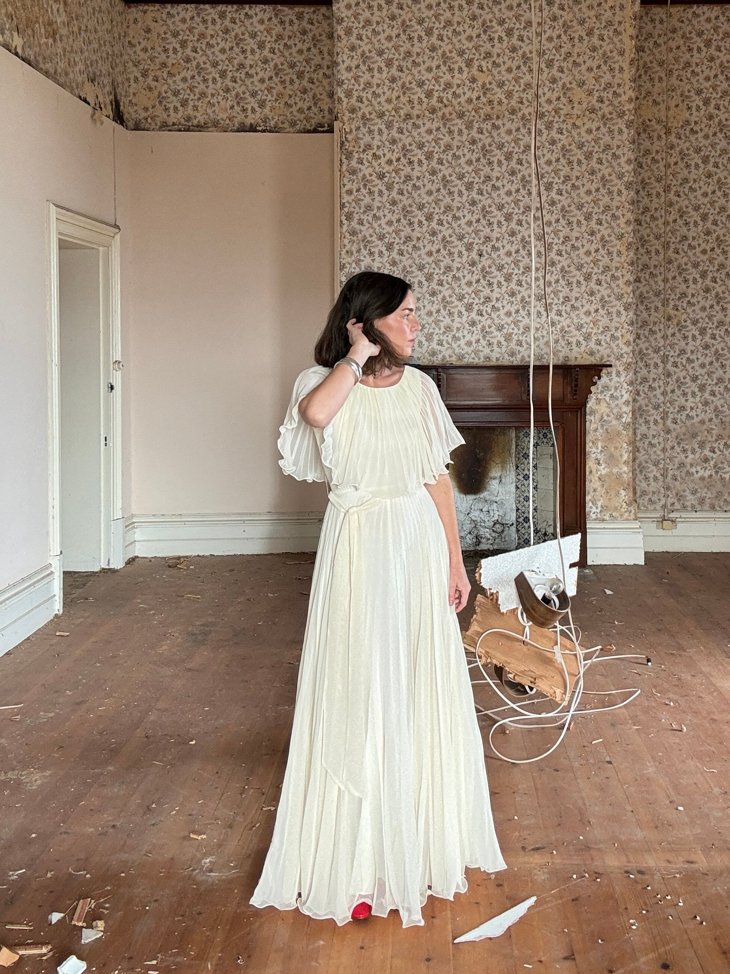 Vintage 60s Pleated Flutter Maxi Creme
