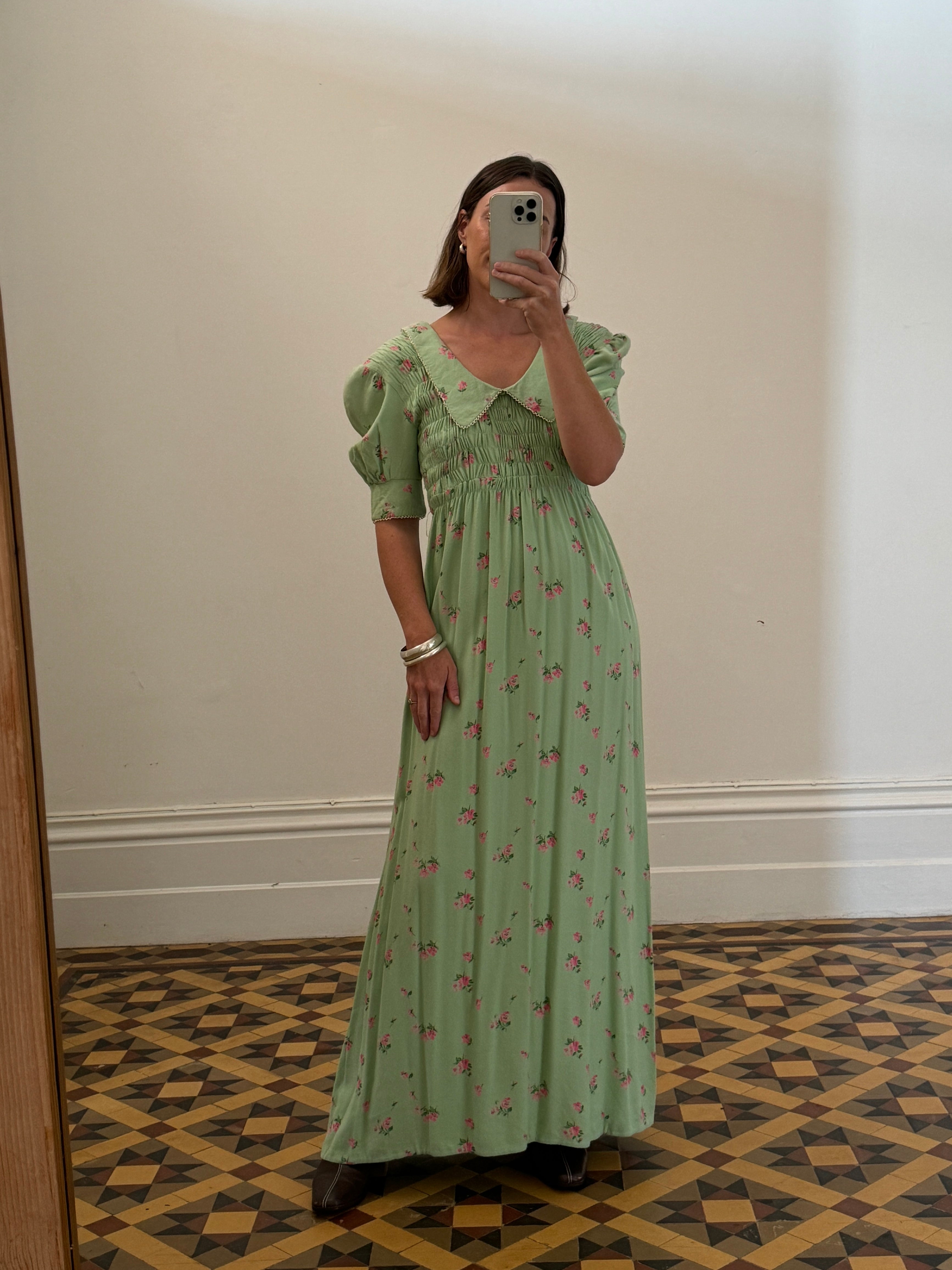 Vintage 70s Petite Floral Collared Maxi Dress