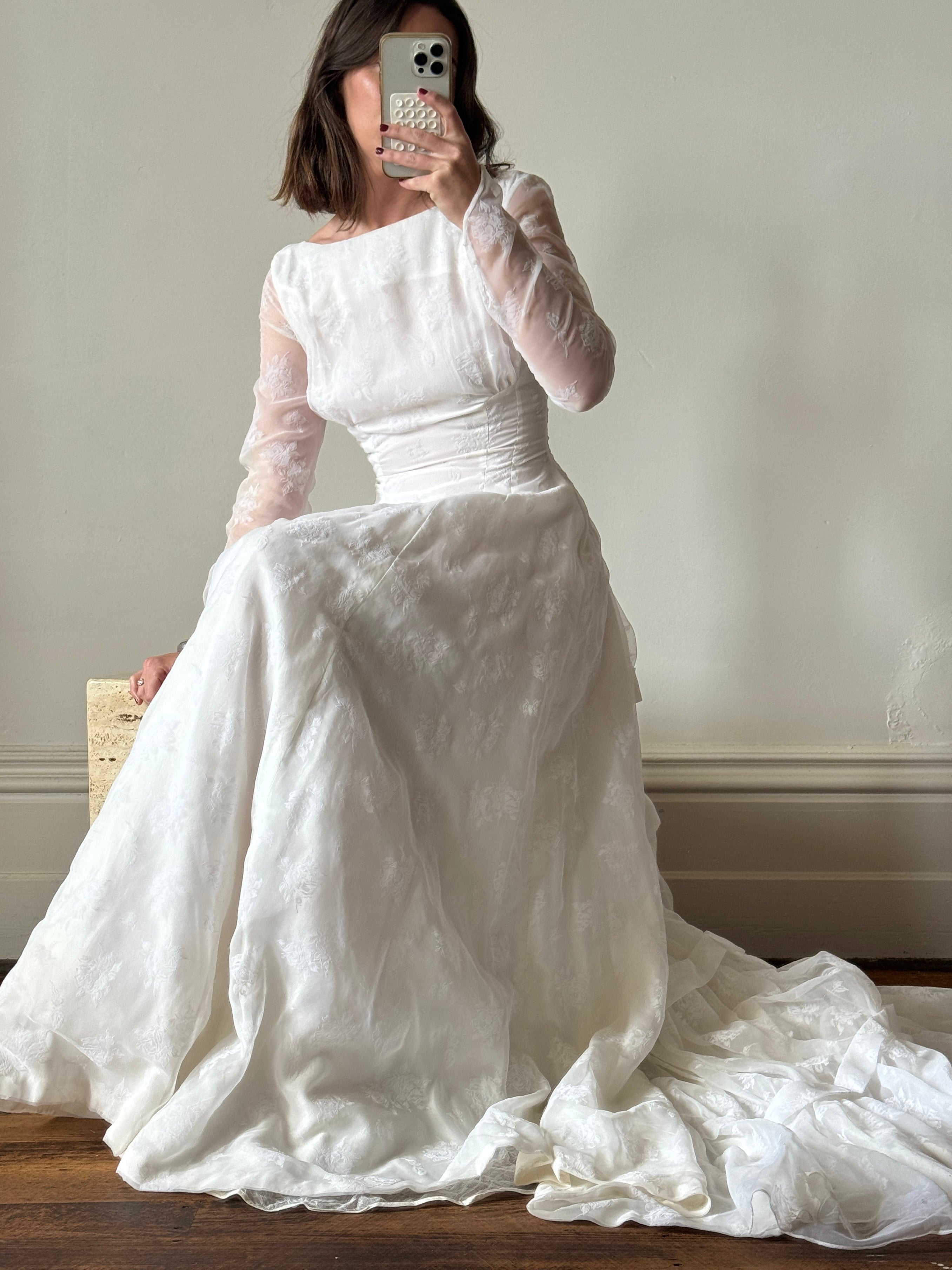 Vintage 50s Flocked Velvet Jacquard Wedding Gown with Bow Train