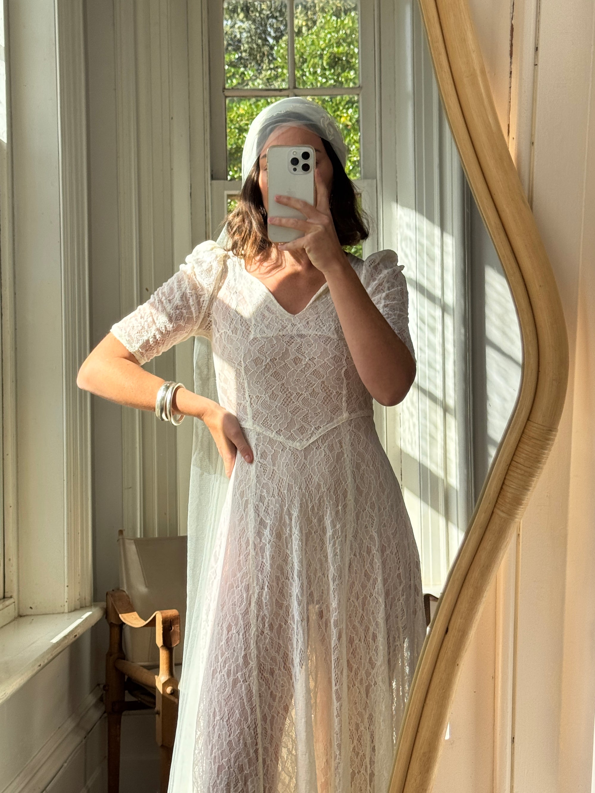 Vintage 30s Bias Cut Lace Wedding Dress Creme