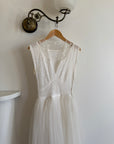 Vintage 40s Tulle Lace V Neck Daisy Wedding Dress