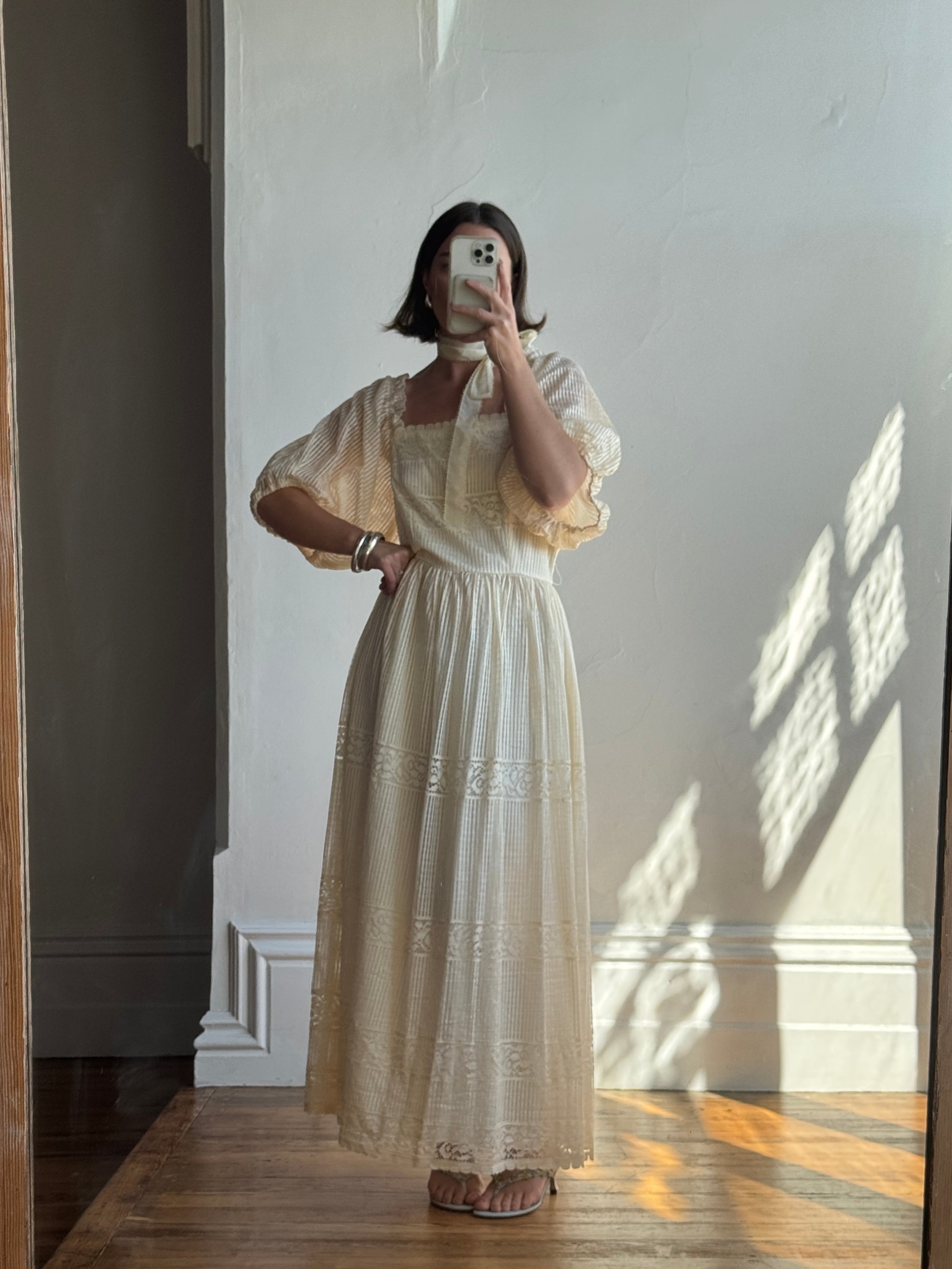 Vintage 70s Prairie Lace Wedding Dress Creme