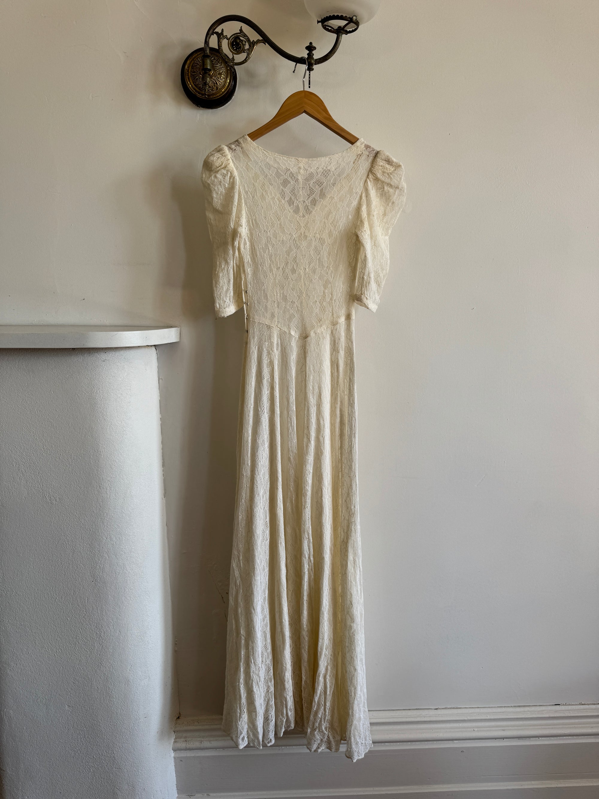 Vintage 30s Bias Cut Lace Wedding Dress Creme