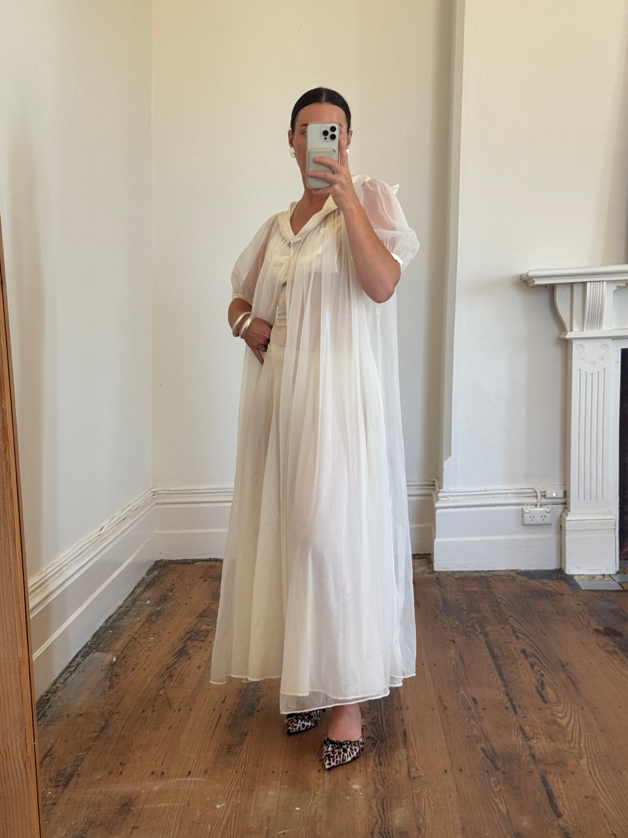 Vintage 50s Chiffon Bow Peignoir Slip Set Creme