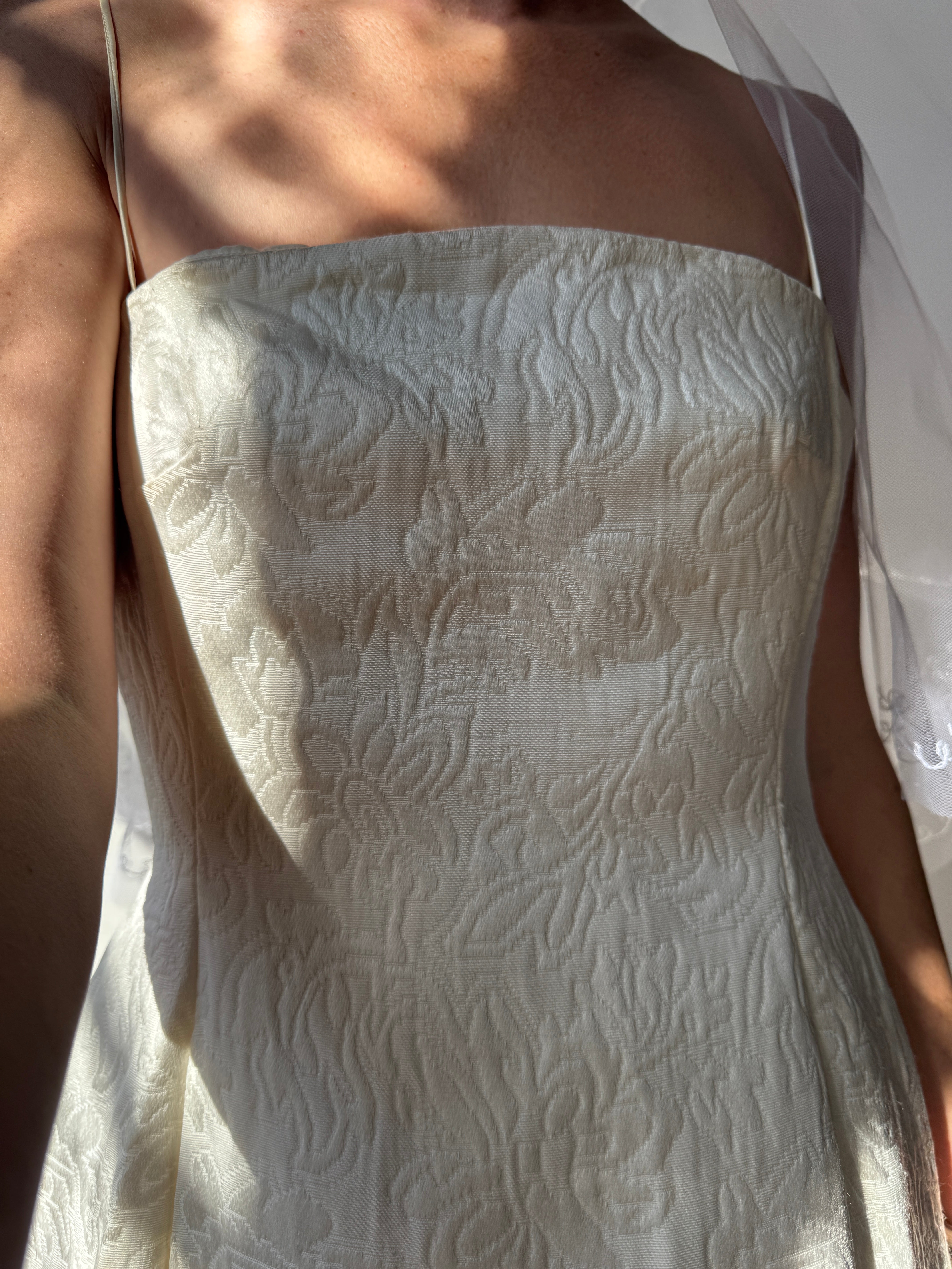 Vintage Y2K Pearl Brocade Tailored Strappy Gown