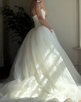 Vintage Y2K Vera Wang Princess Tulle Strapless Wedding Gown