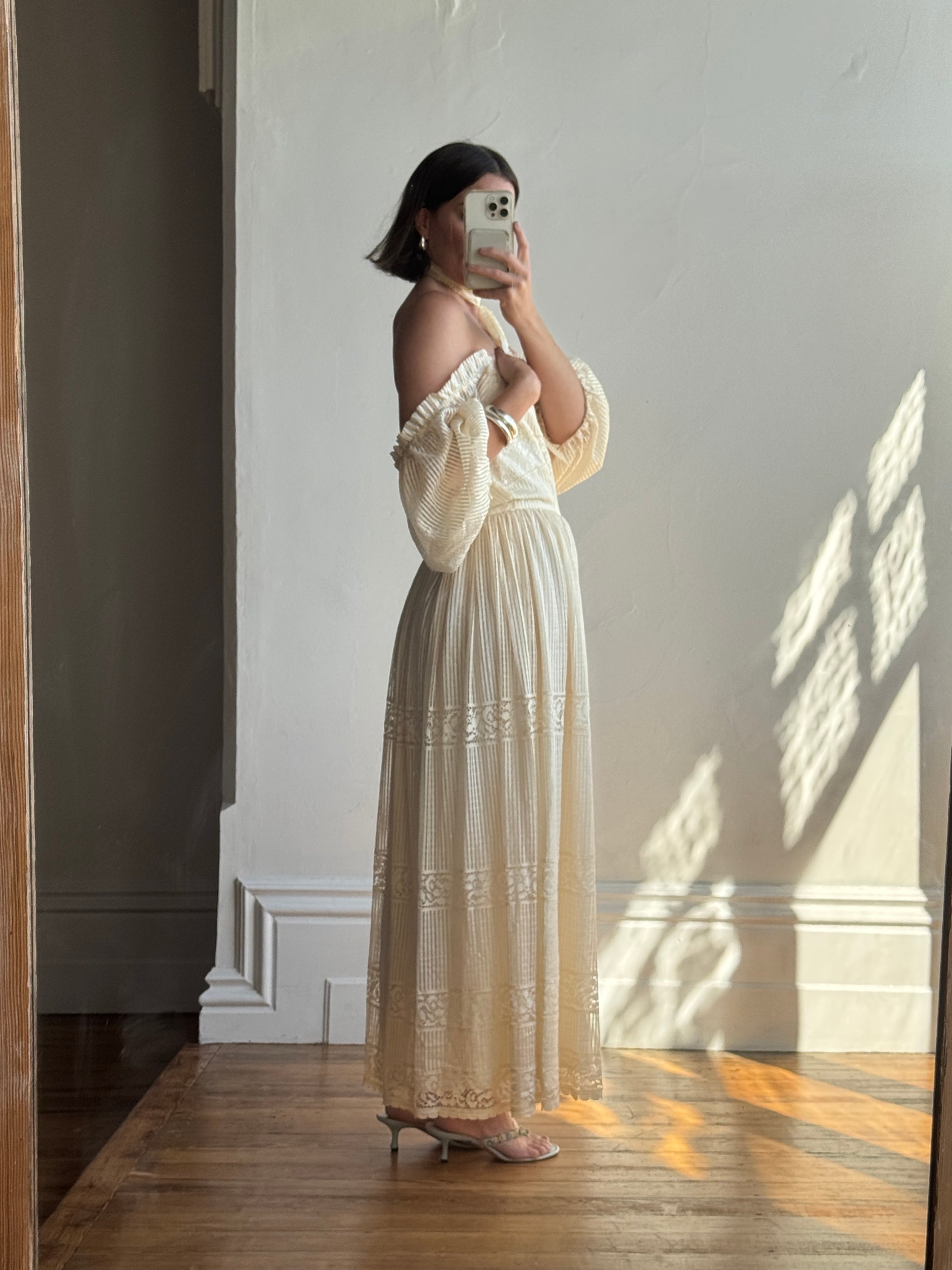 Vintage 70s Prairie Lace Wedding Dress Creme